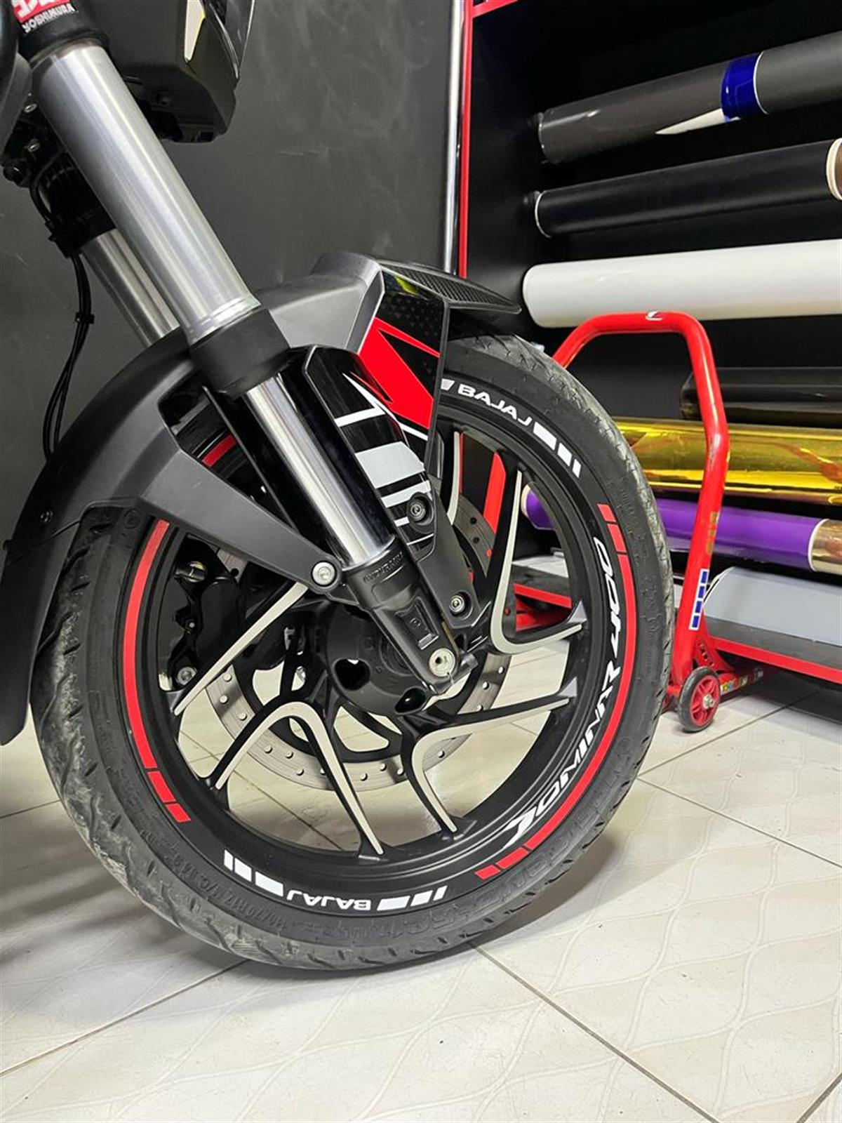 Bajaj Dominar 400 Jant İç&Dış Sticker Etiket Model