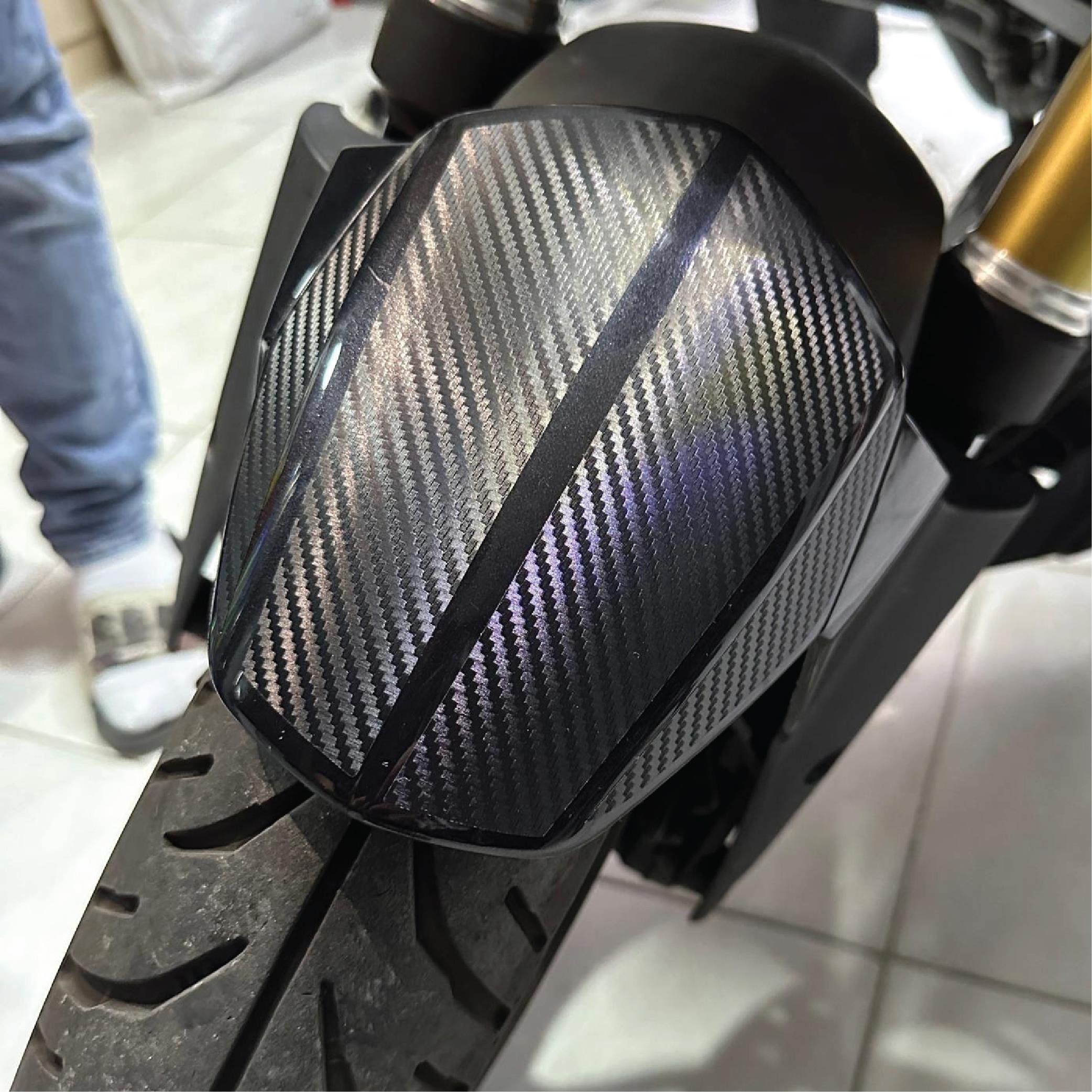 DOMINAR 400Bajaj Dominar 400 Ön Çamurluk Karbon Sticker Etiket Model