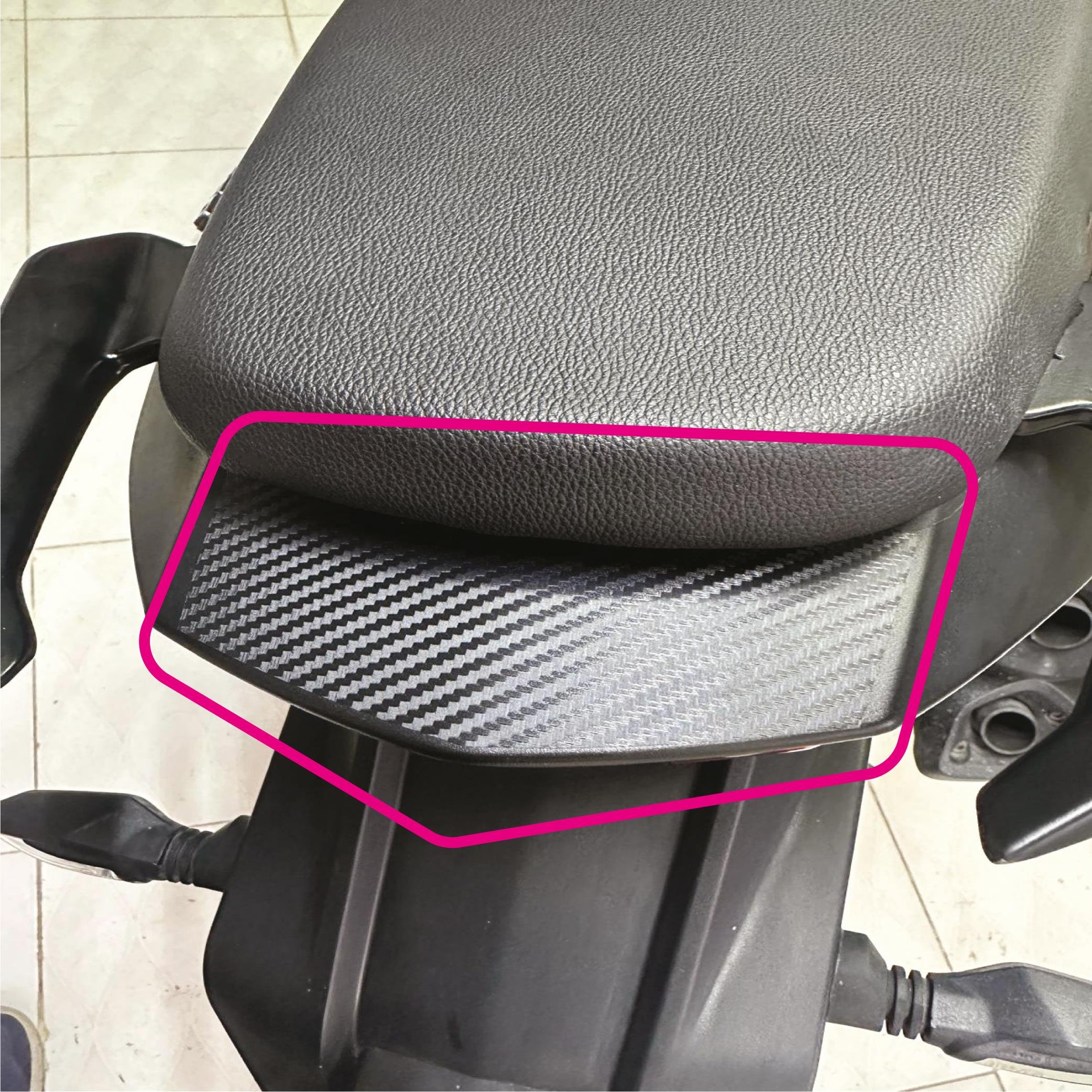 DominarBajaj Dominar Arka Kuyruk Üstü Karbon Sticker Etiket Modeli