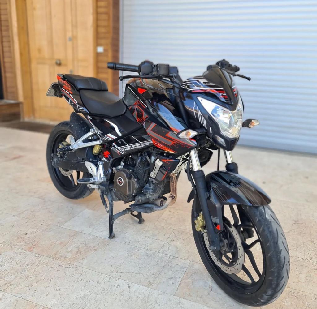 Bajaj NS200 War Sticker Etiket Kaplama Modeli 