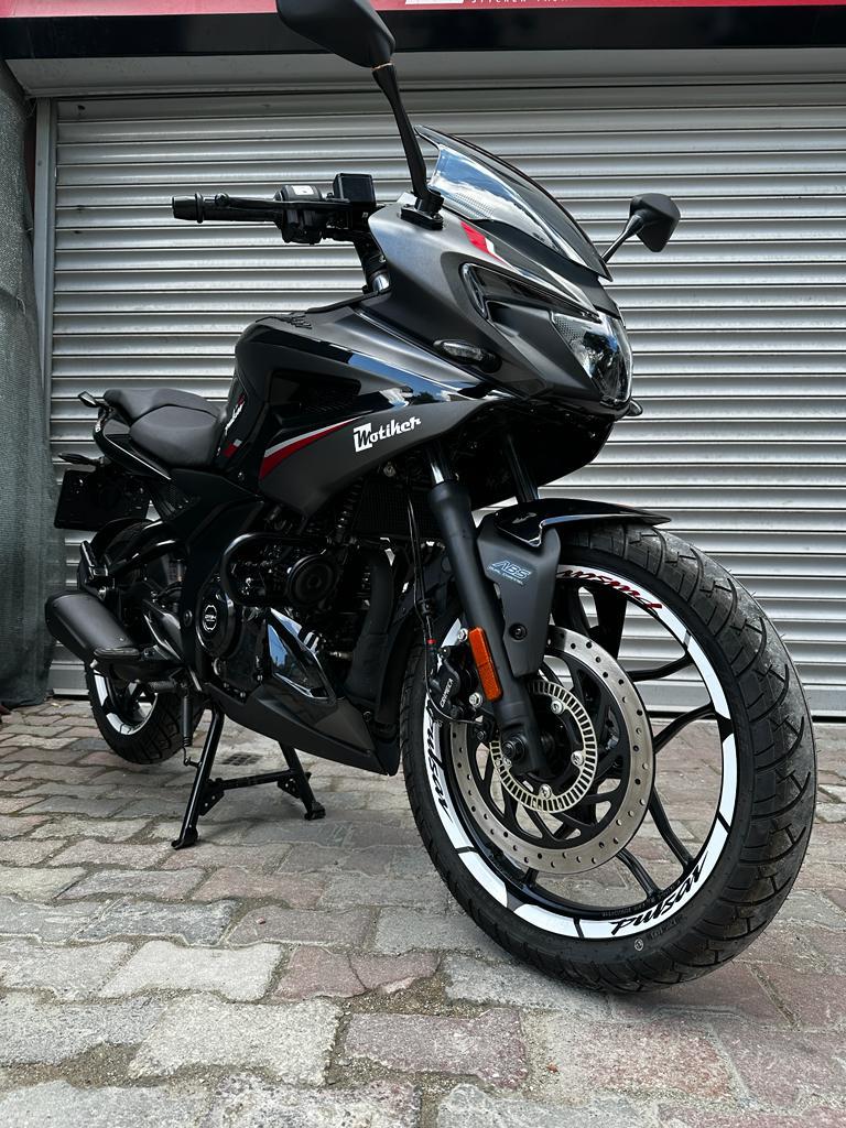 Bajaj Pulsar F250 İç Dış Yazılı Jant Sticker Modeli