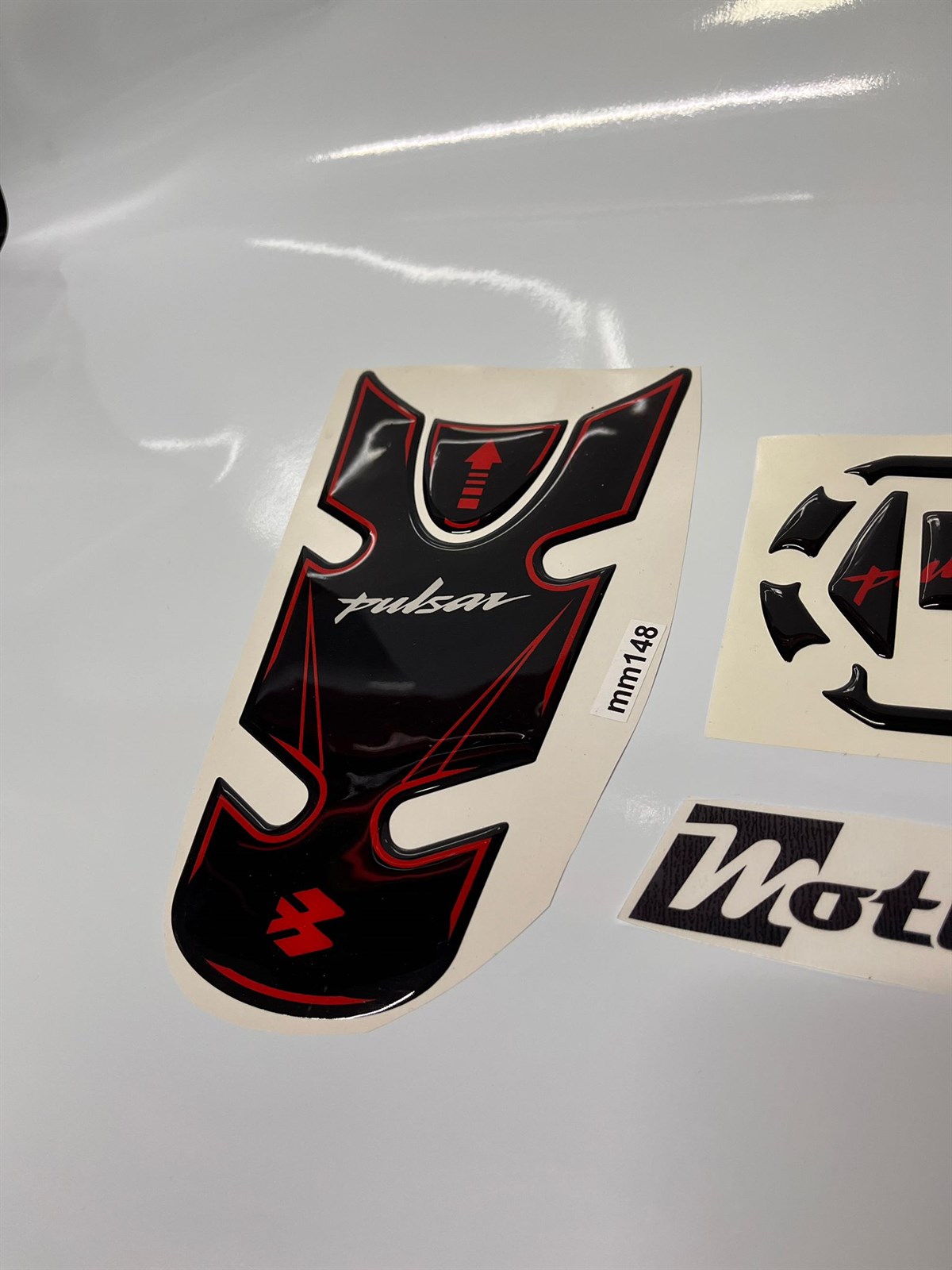 Bajaj Pulsar NS200 Tank Pad Damla Sticker Modeli