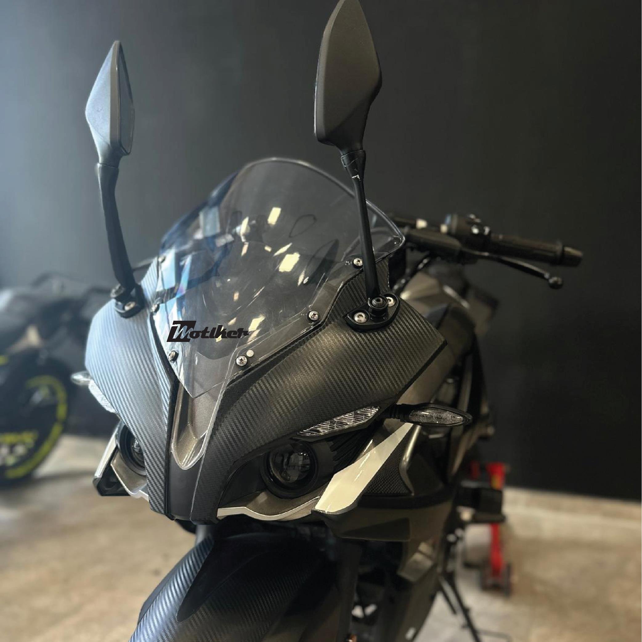 PULSAR RS 200Bajaj RS200 Karbon Ön Kafa Sticker Etiket Modeli