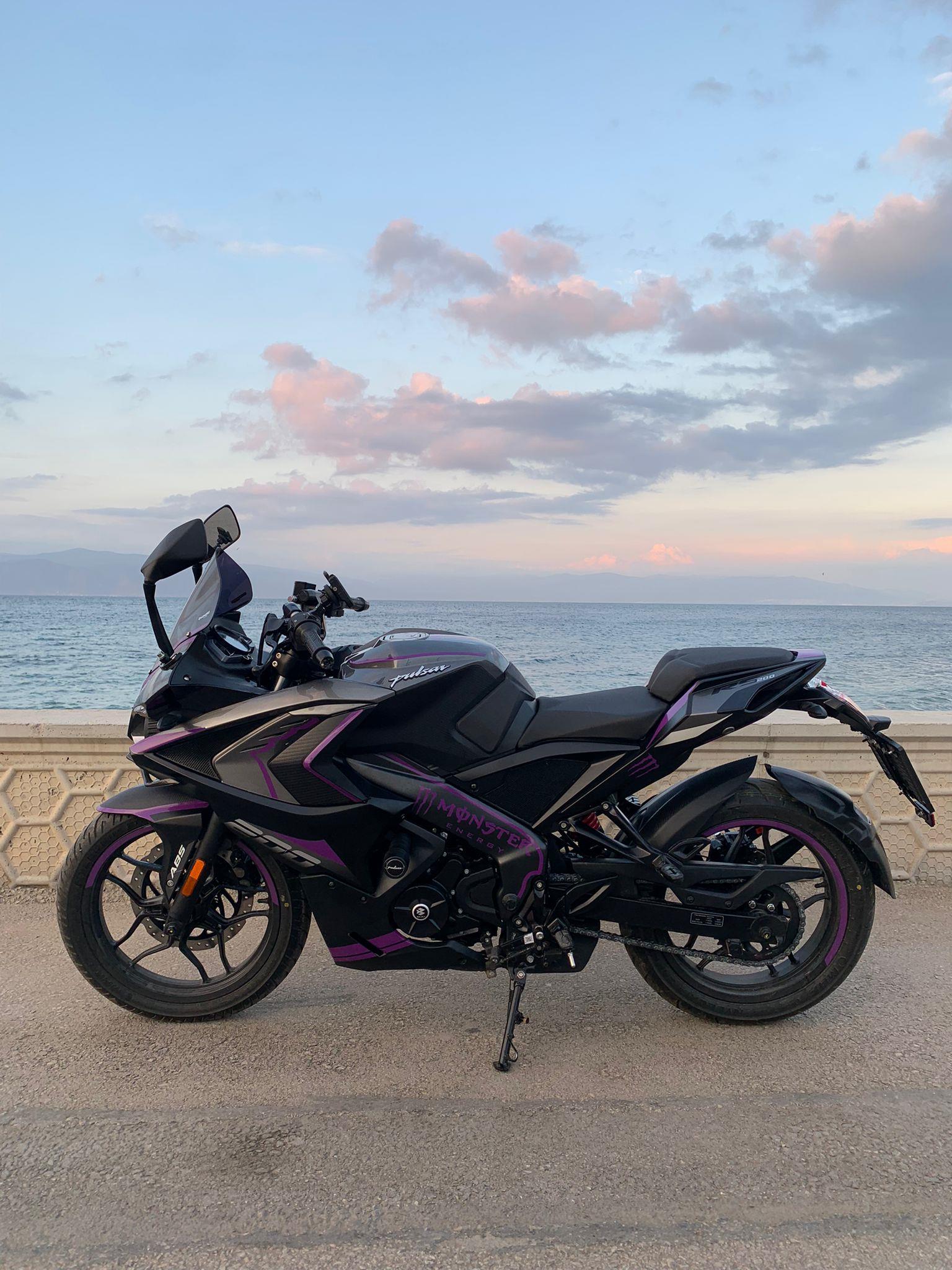 Bajaj RS200 Mor (Purple Violet Mor )  Motosiklet Sticker Etiket Full Takım Modeli