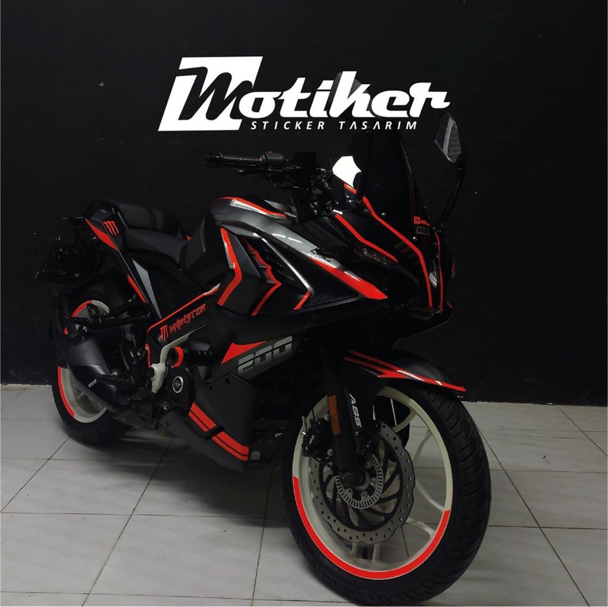 Bajaj RS200 Neon Kırmızı Sticker Etiket Full Takım Modeli