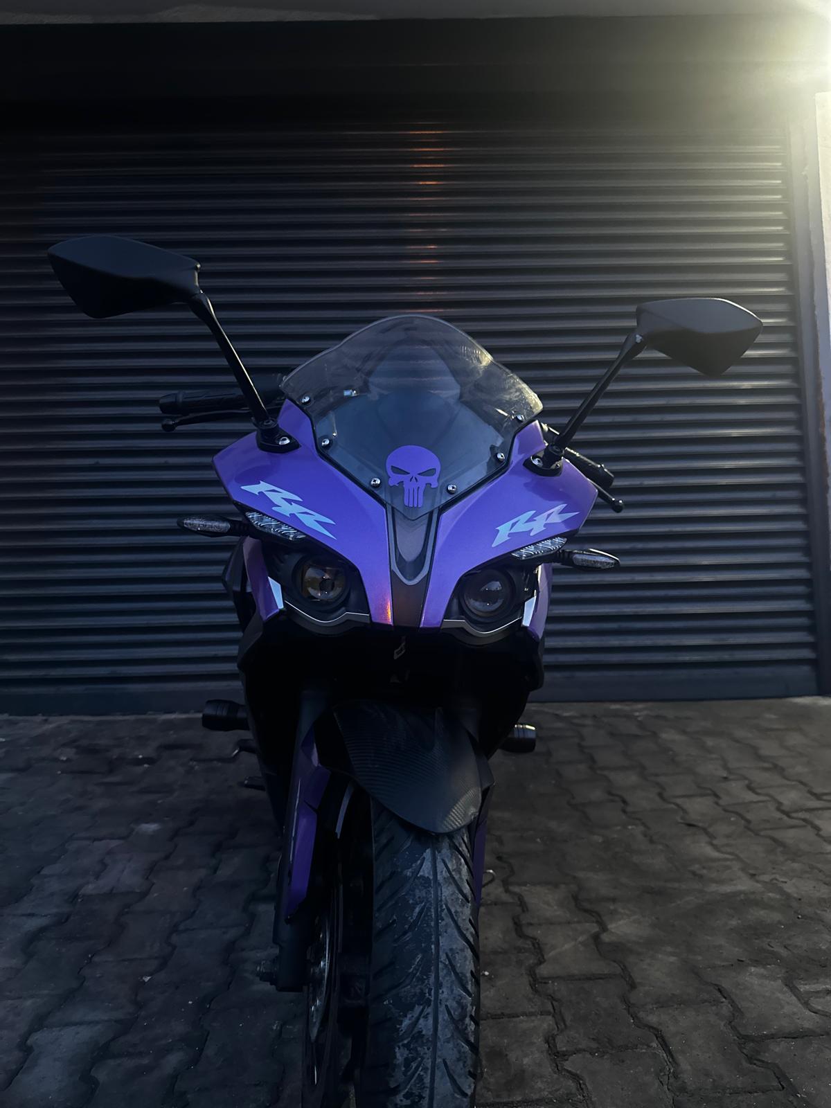 PULSAR RS 200Bajaj RS200 Sticker Mor ve Hologram Parçalı Tasarım Motosiklet Etiket Modeli