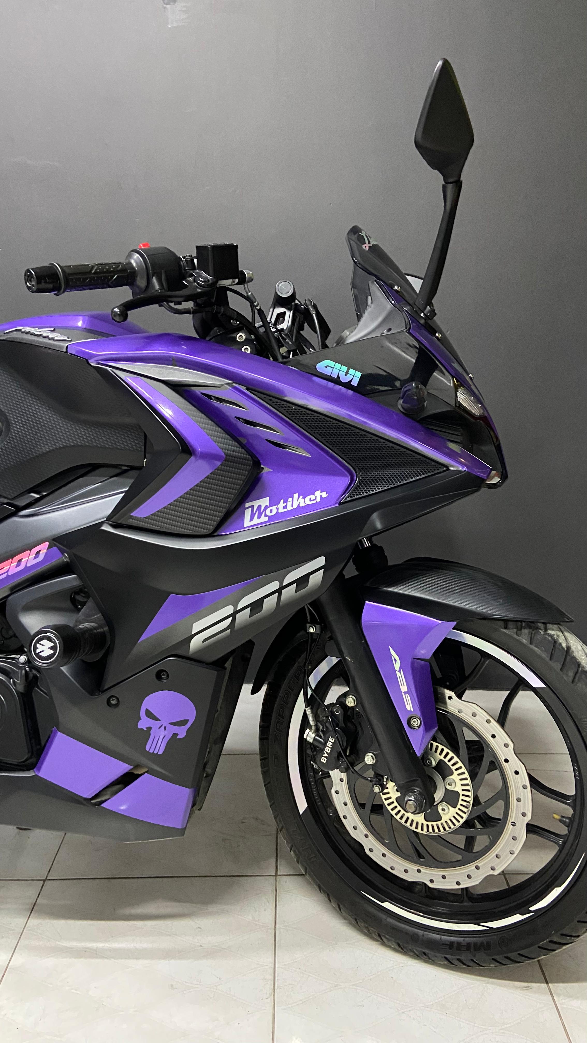 PULSAR RS 200Bajaj RS200 Sticker Mor ve Hologram Parçalı Tasarım Motosiklet Etiket Modeli