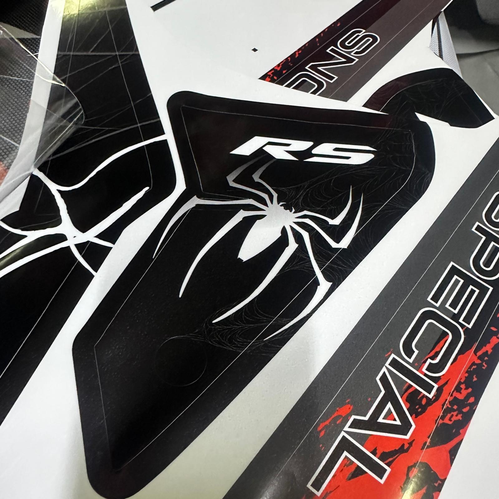 PULSAR RS 200Bajaj RS200 Venom Deadpool Sticker Etiket Parçalı Kaplama Modeli