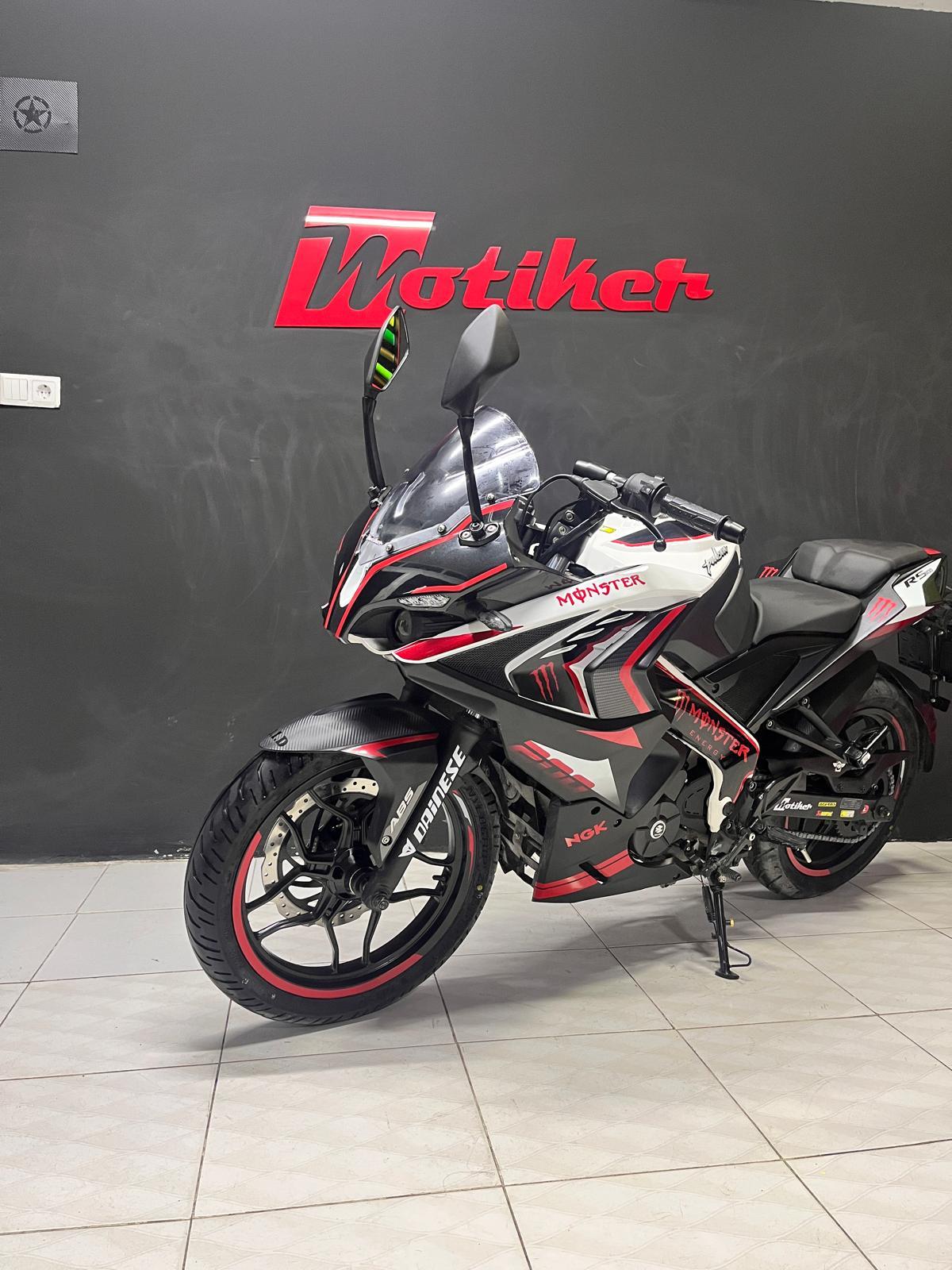 PULSAR RS 200Beyaz Bajaj RS200 Kırmızı Sticker Etiket Full Takım Modeli