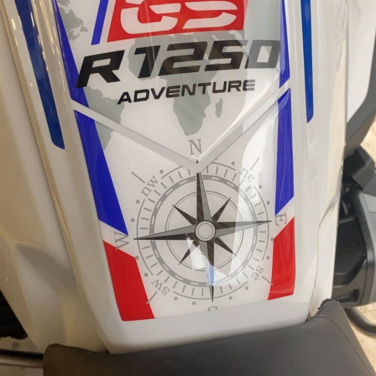 BMW R1250 GS Beyaz Tank Pad Damla Sticker Etiket Modeli