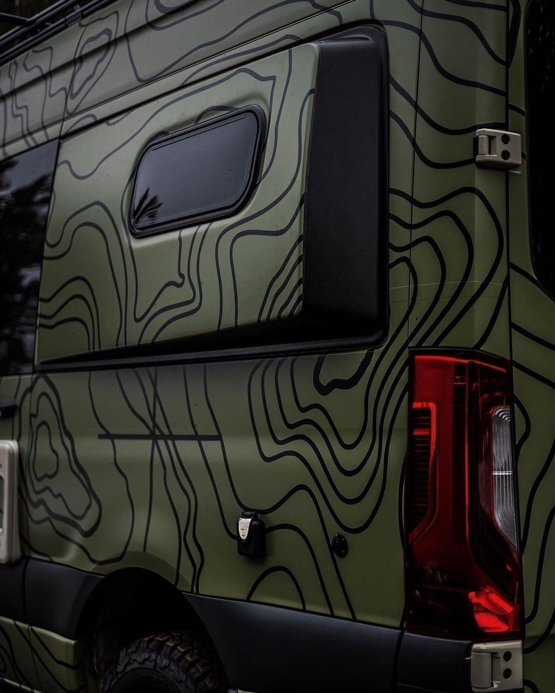 KaravanCamo Koyu Yeşil Tasarımlı Karavan Sticker Etiket