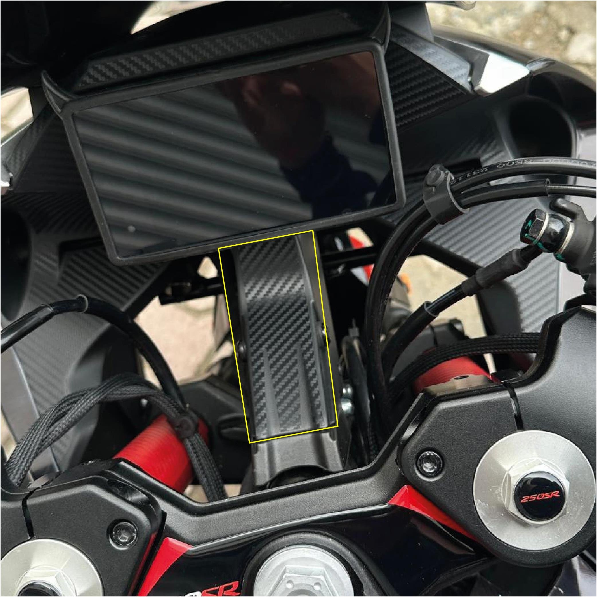 250SRCF MOTO 250SR ŞASE DEMİRİ KARBON FOLYO 