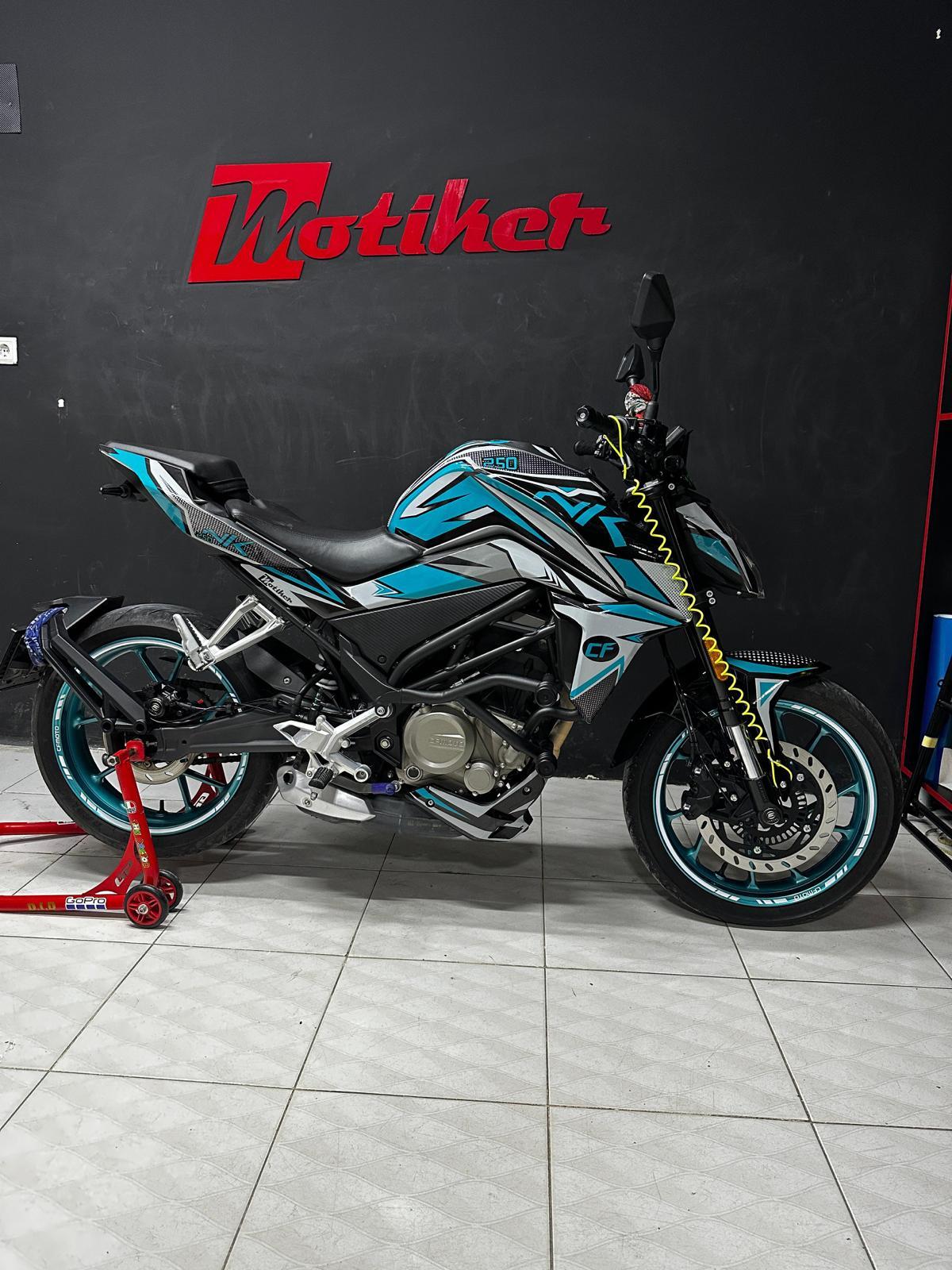 CF MOTO NK 250 Turkuaz Gri Full Desen Parça Takım Sticker Modeli