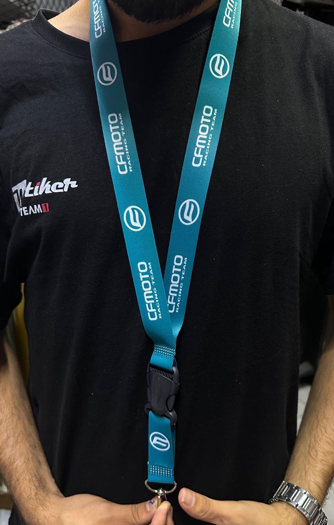 CF Moto Racing Team Boyun Askılı Anahtarlık Modeli