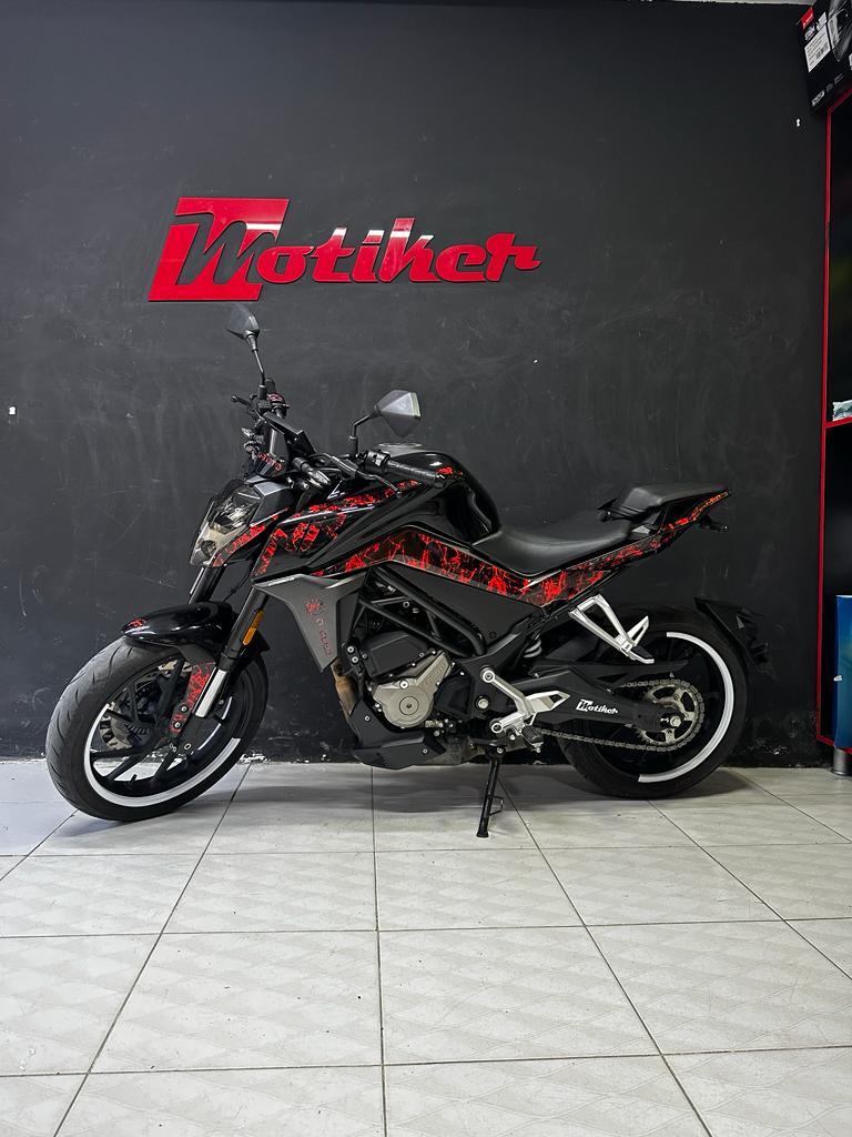 CFMOTO 250NK 