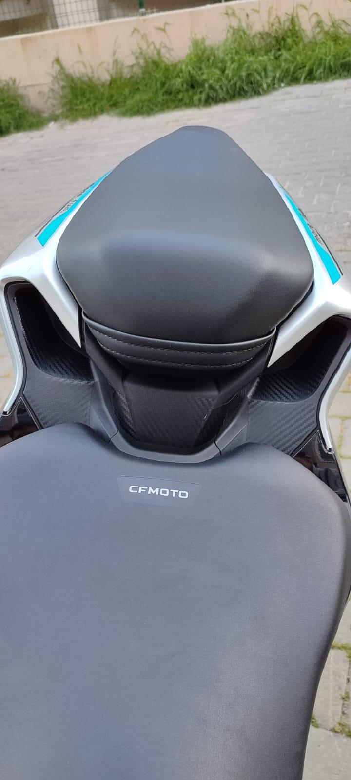 250SRCFMOTO 250SR Arka Kuyruk  Sticker Full Karbon Görünüm Detay  Sticker