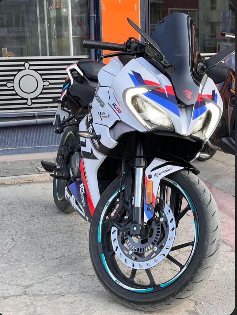 250SRCFMOTO 250SR BMW HP4 MODEL PARCALI MOTOSIKLET KAPLAMA STICKER ETIKET MODELI RENK 1