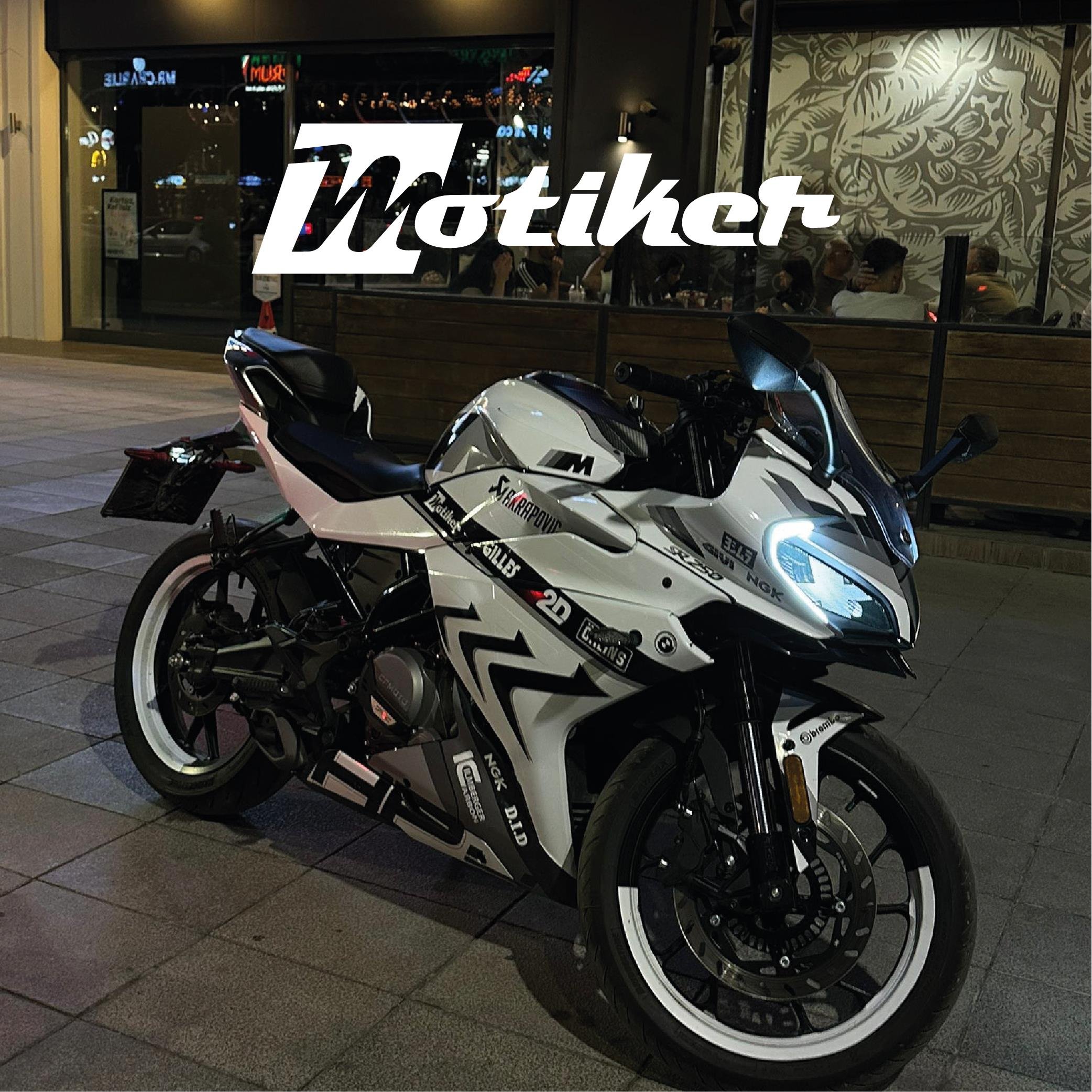 250SRCFMOTO 250SR BMW HP4 MODEL PARCALI MOTOSIKLET KAPLAMA STICKER ETIKET MODELI  SİYAH BEYAZ GRİ RENK