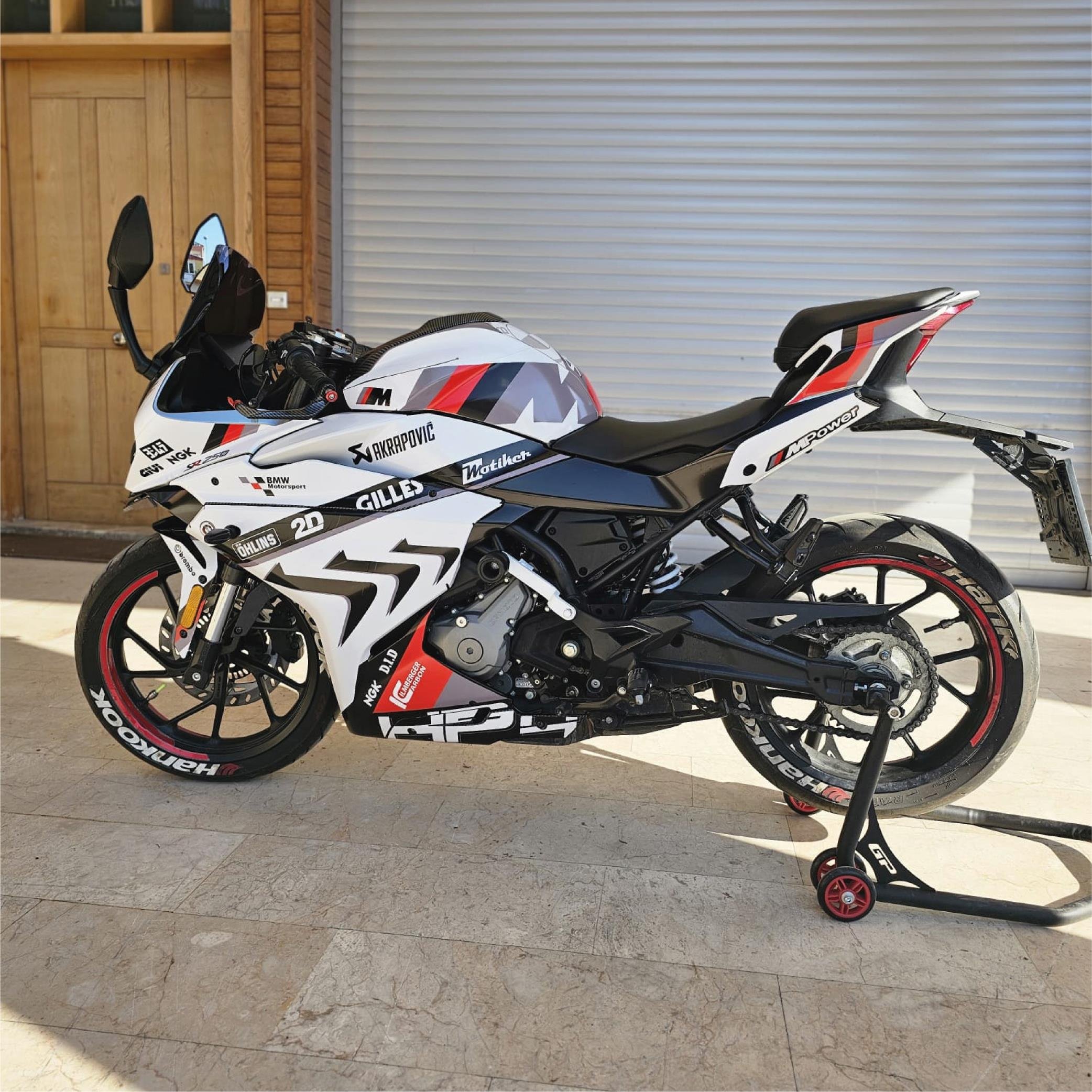 250SRCFMOTO 250SR BMW HP4 MODEL PARCALI MOTOSIKLET KAPLAMA STICKER ETIKET MODELI RENK 4