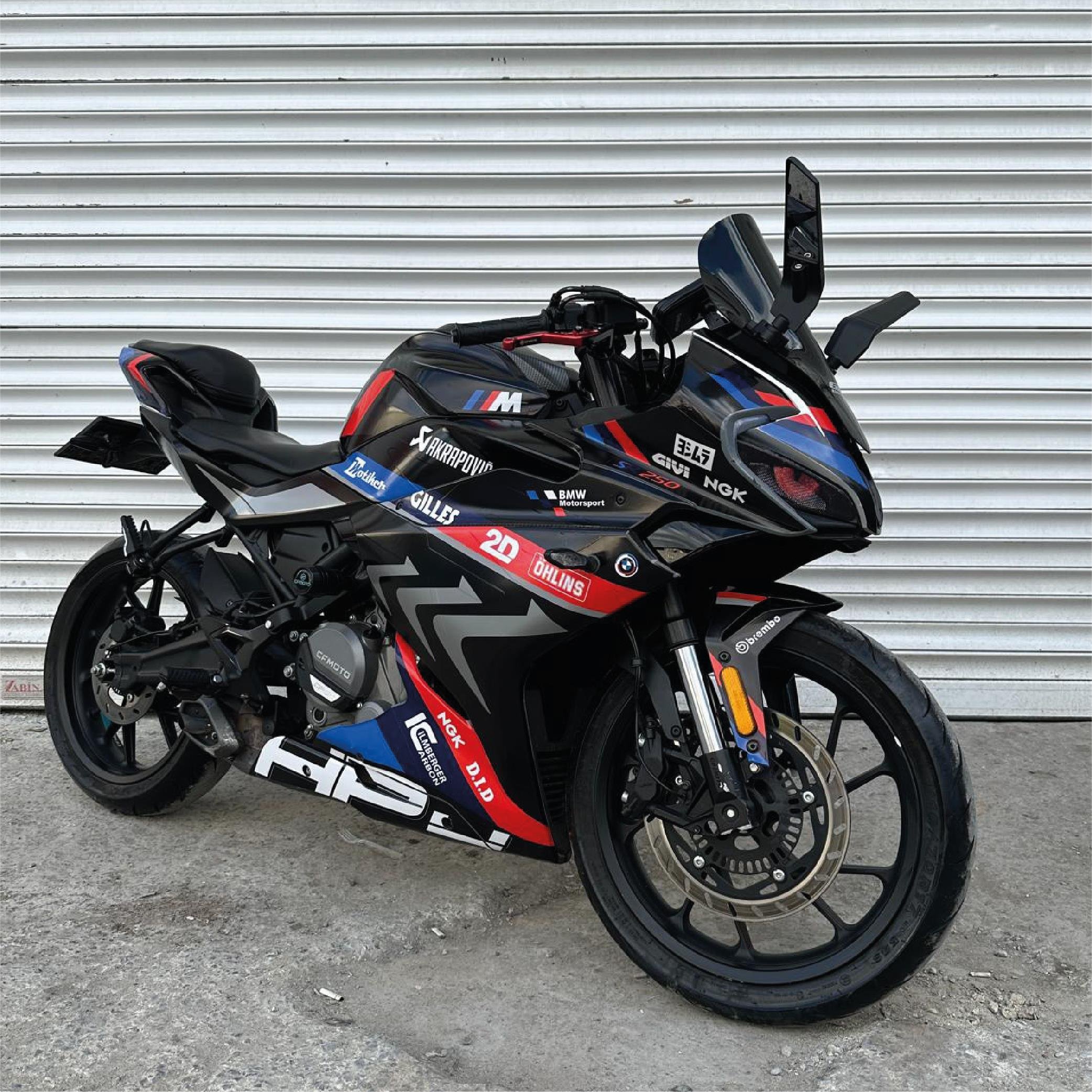 250SRCFMOTO 250SR BMW HP4 MODEL PARCALI MOTOSIKLET KAPLAMA STICKER ETIKET MODELI SIYAH RENK