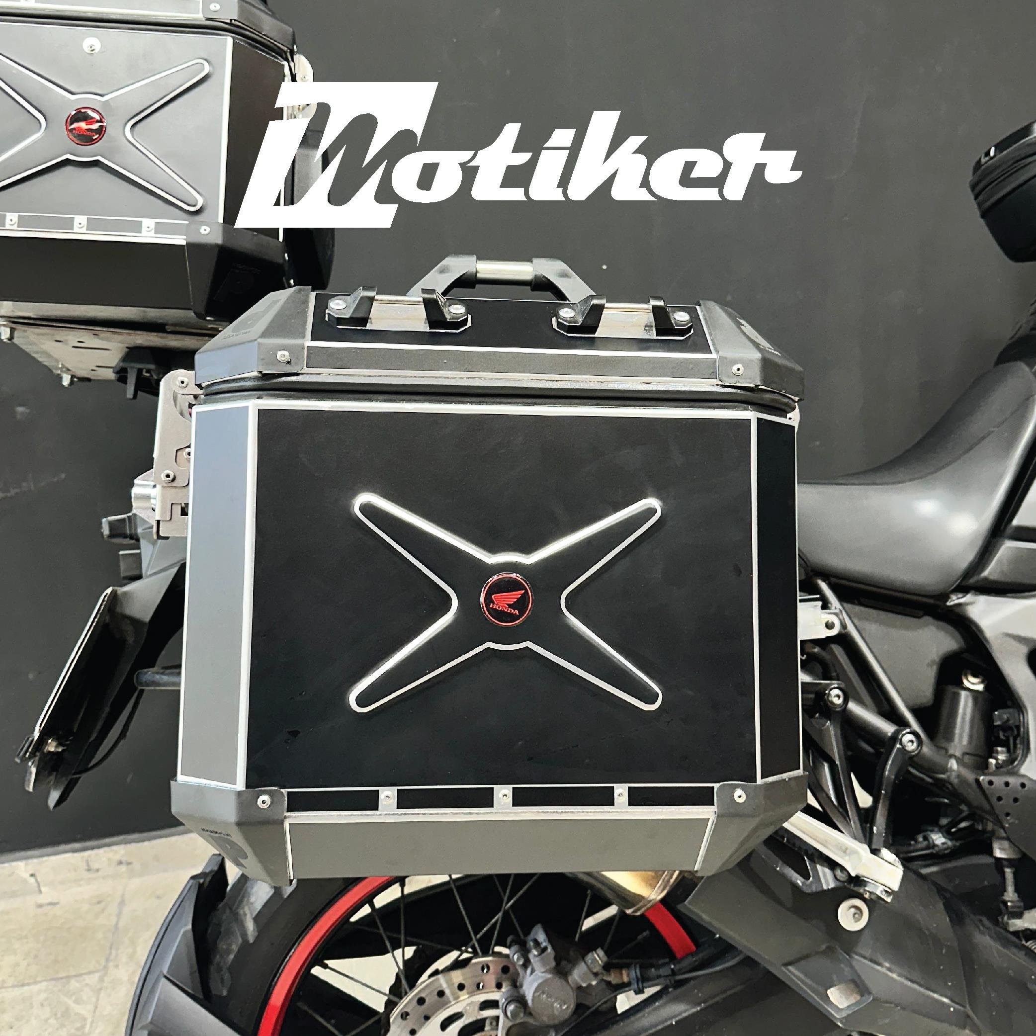 DESADMAN Desadman Çanta Mat Siyah Kaplama 