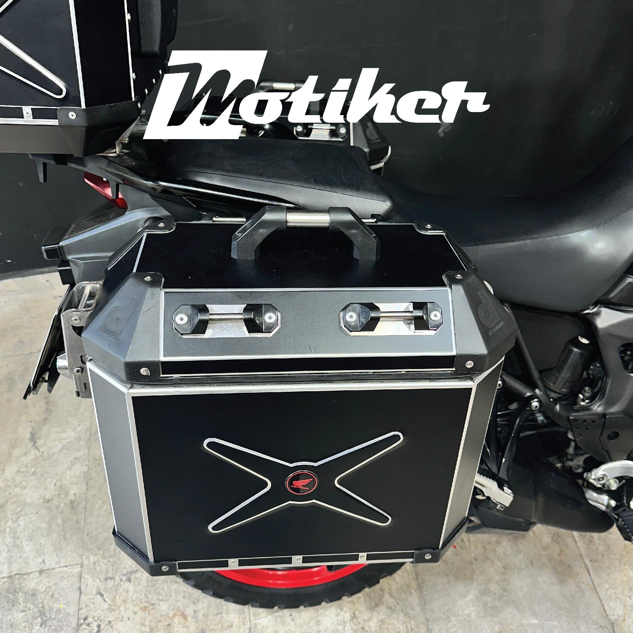 DESADMAN Desadman Çanta Mat Siyah Kaplama 