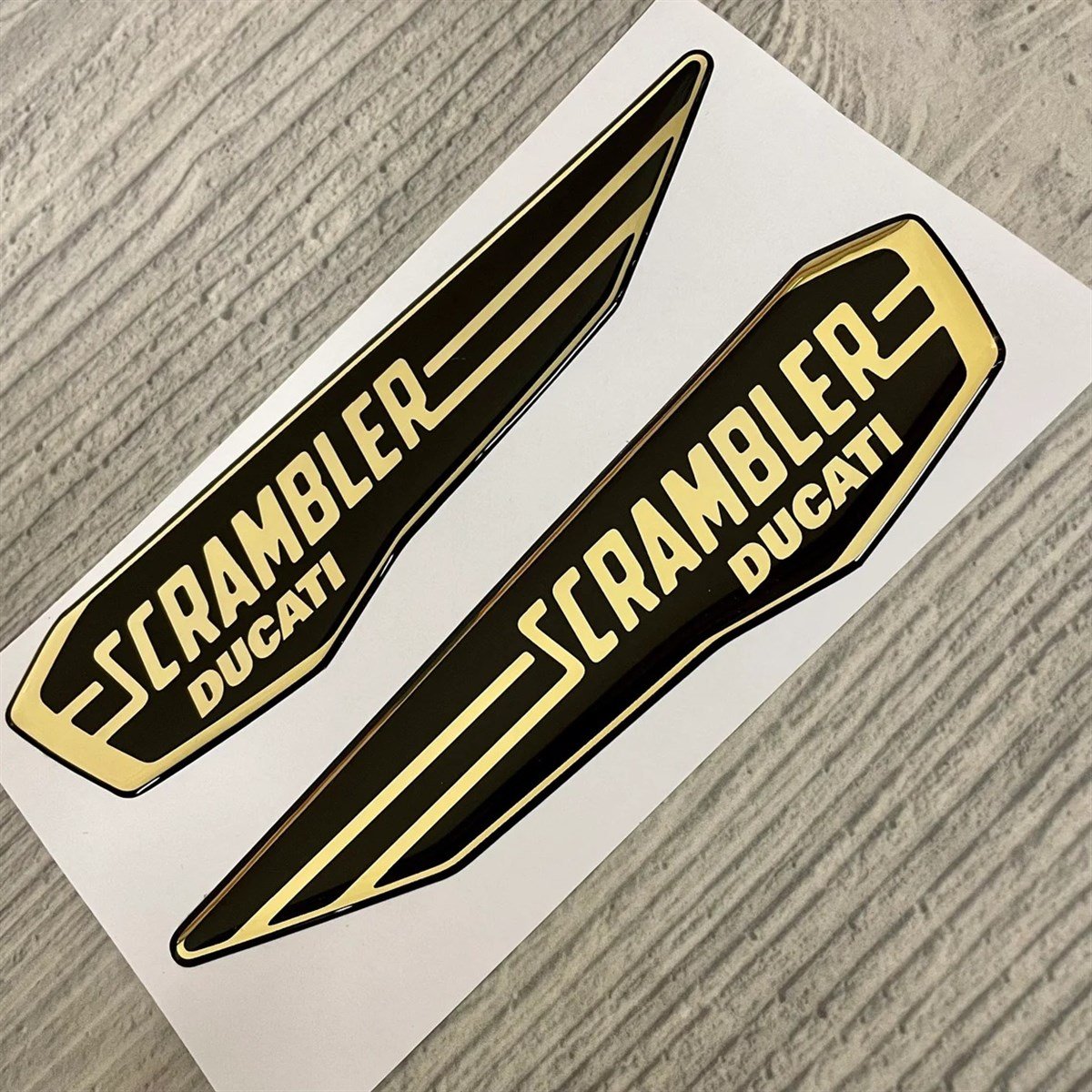 Ducati Scrambler Gold Altın Logo Damla Sticker Etiket Modeli