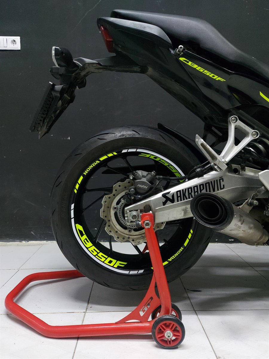 Honda CB650F Neon ve Gümüş Gri Özel Tasarım Modeli 