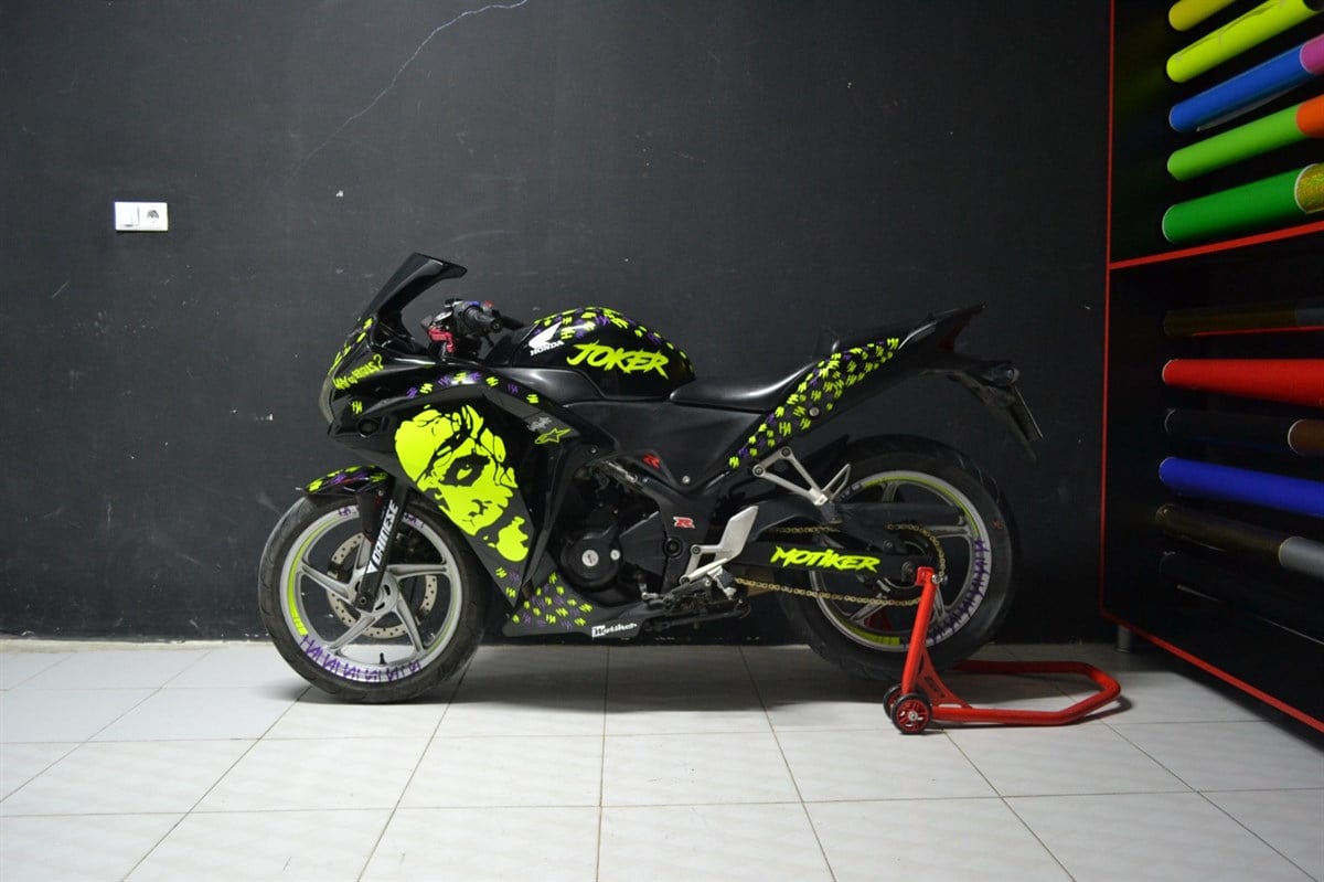 Honda CBR 250R 2011-13 Joker Neon Mor Sticker Etiket Modeli