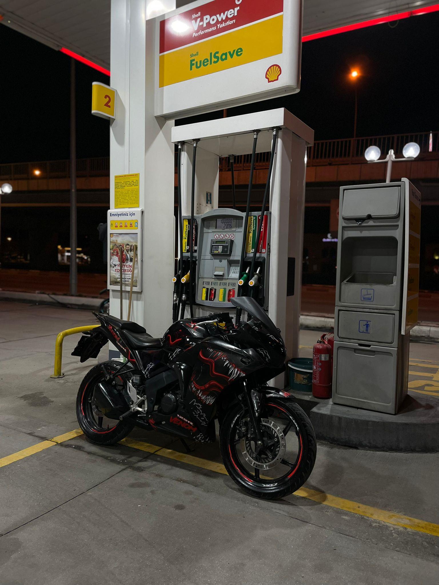 CBR125RHonda CBR125R Venom Parça Sticker Baskılı Model