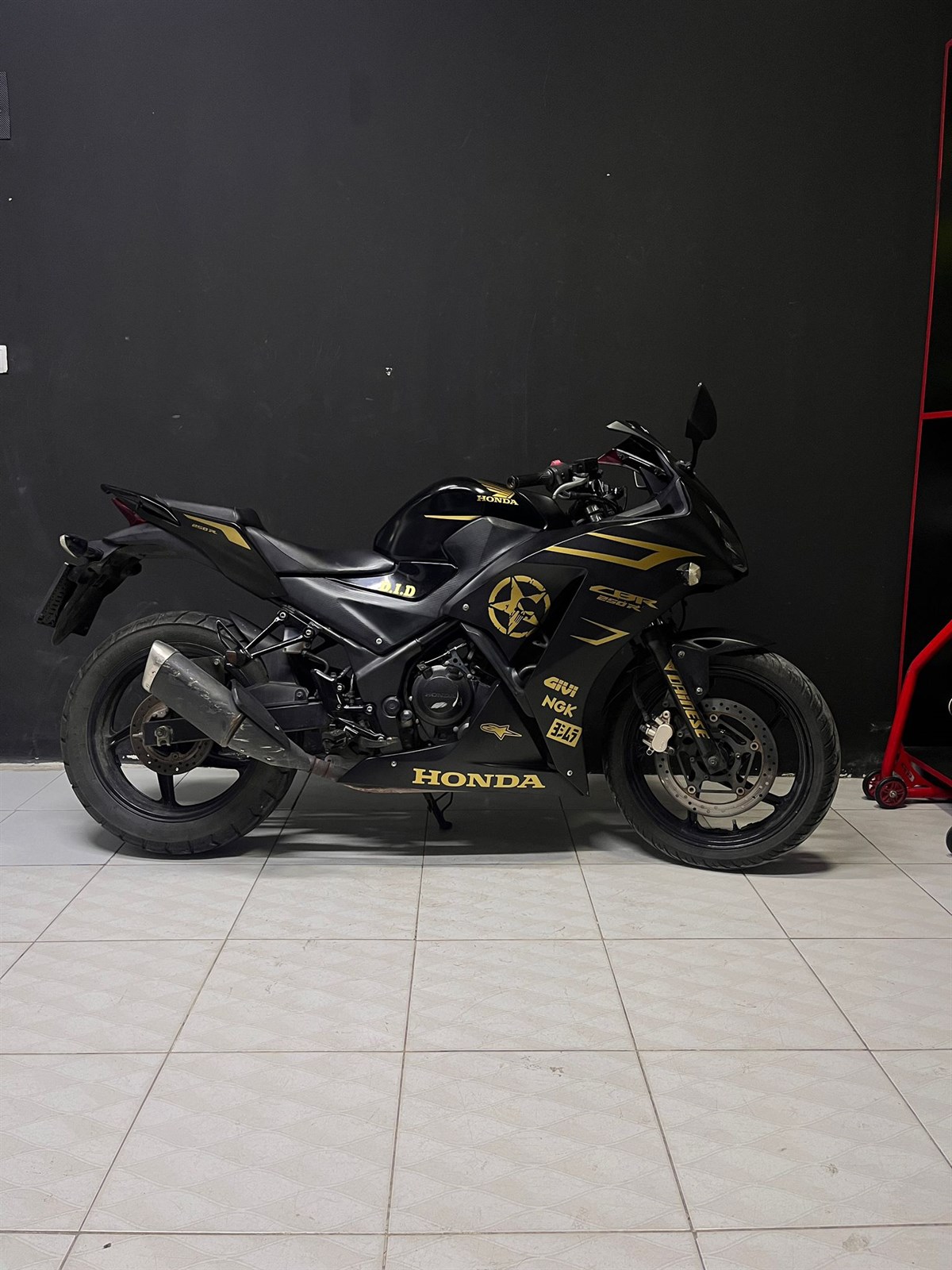 Honda CBR250R Mat Gold Sticker Etiket Modeli 