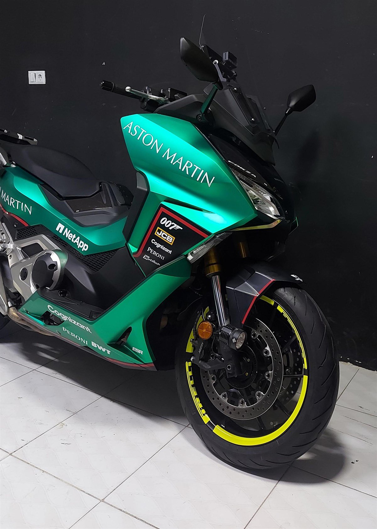 Honda Forza 750 Aston Martin Parça Sticker Etiket Modeli