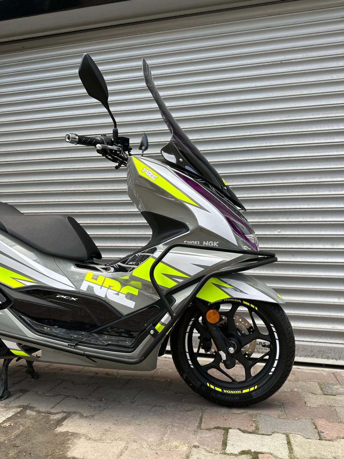 PCXHonda PCX 2021-2024 Neon Sarı (Yeşil) HRC Stikcer Etiket Modeli