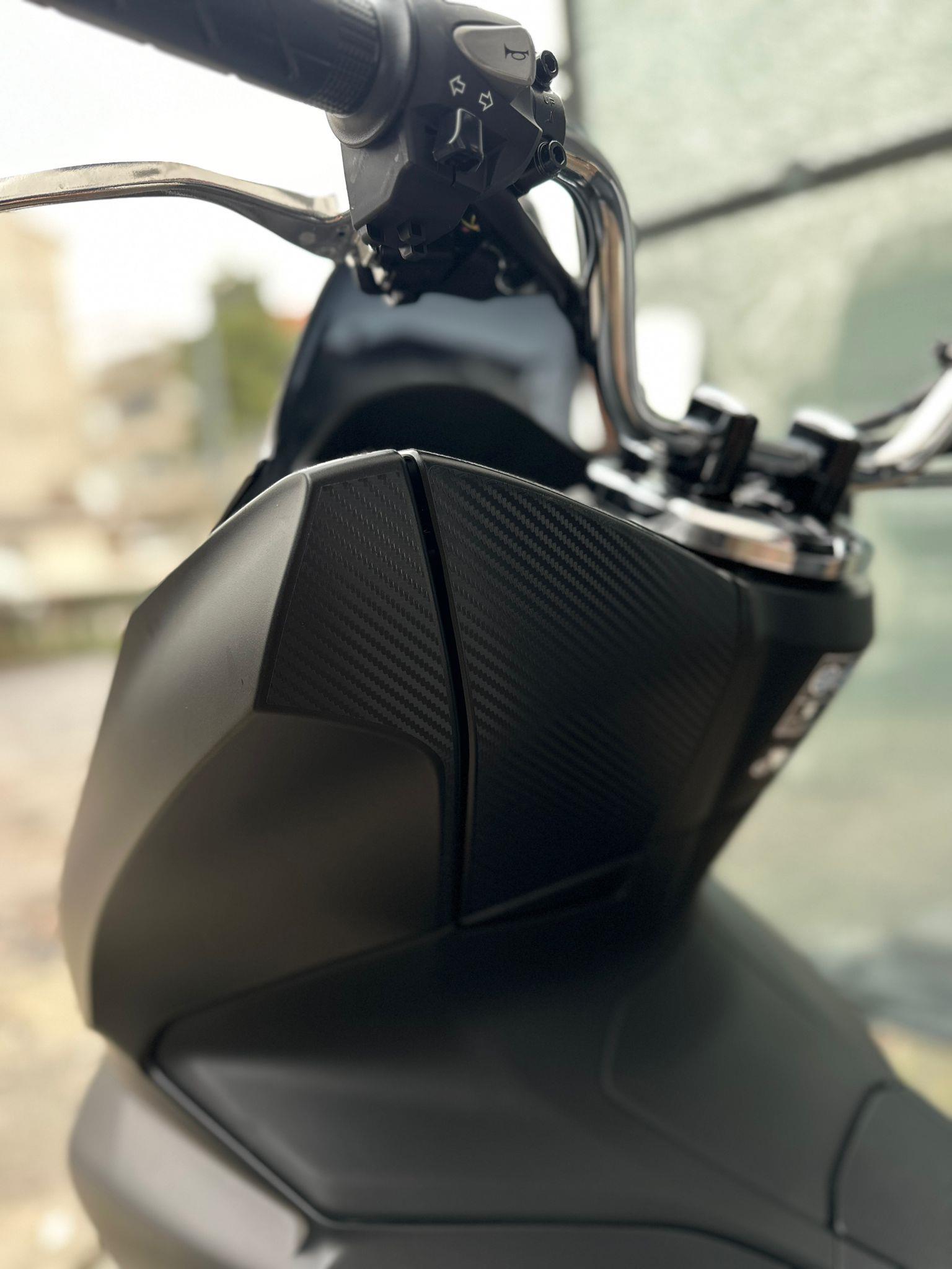 PCXHonda PCX 2023 Torpido Karbon Koruma Kaplama Etiket Modeli