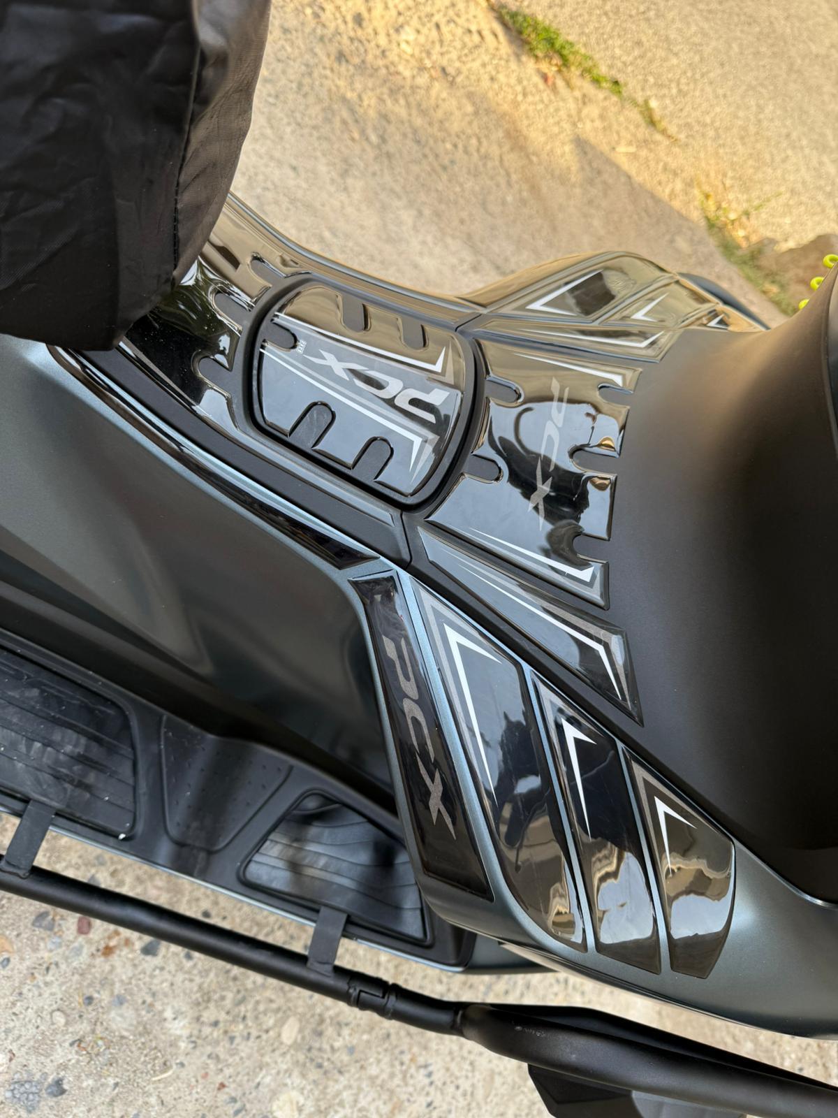 PCXHonda Pcx 2025 Uyumlu Tankpad Full Set 36 Parça Gri Renk