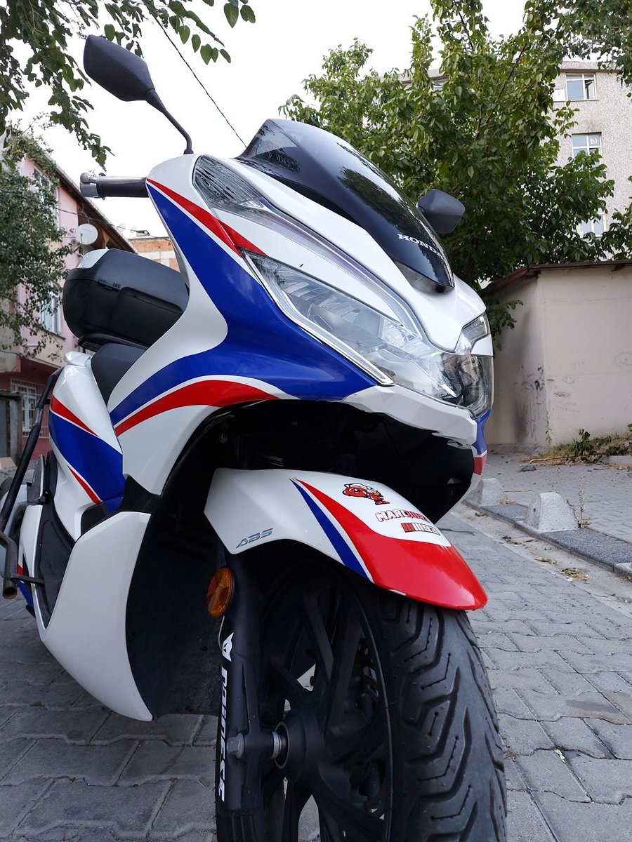 Honda PCX Beyaz Sticker Etiket Full Takım Modeli