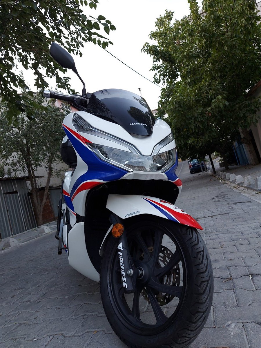 Honda PCX Beyaz Sticker Etiket Full Takım Modeli