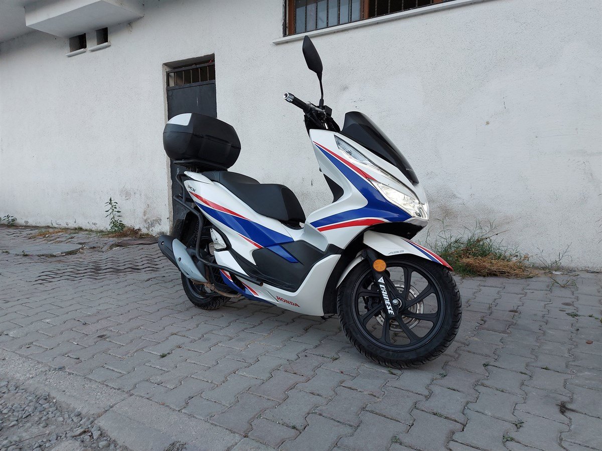 Honda PCX Beyaz Sticker Etiket Full Takım Modeli