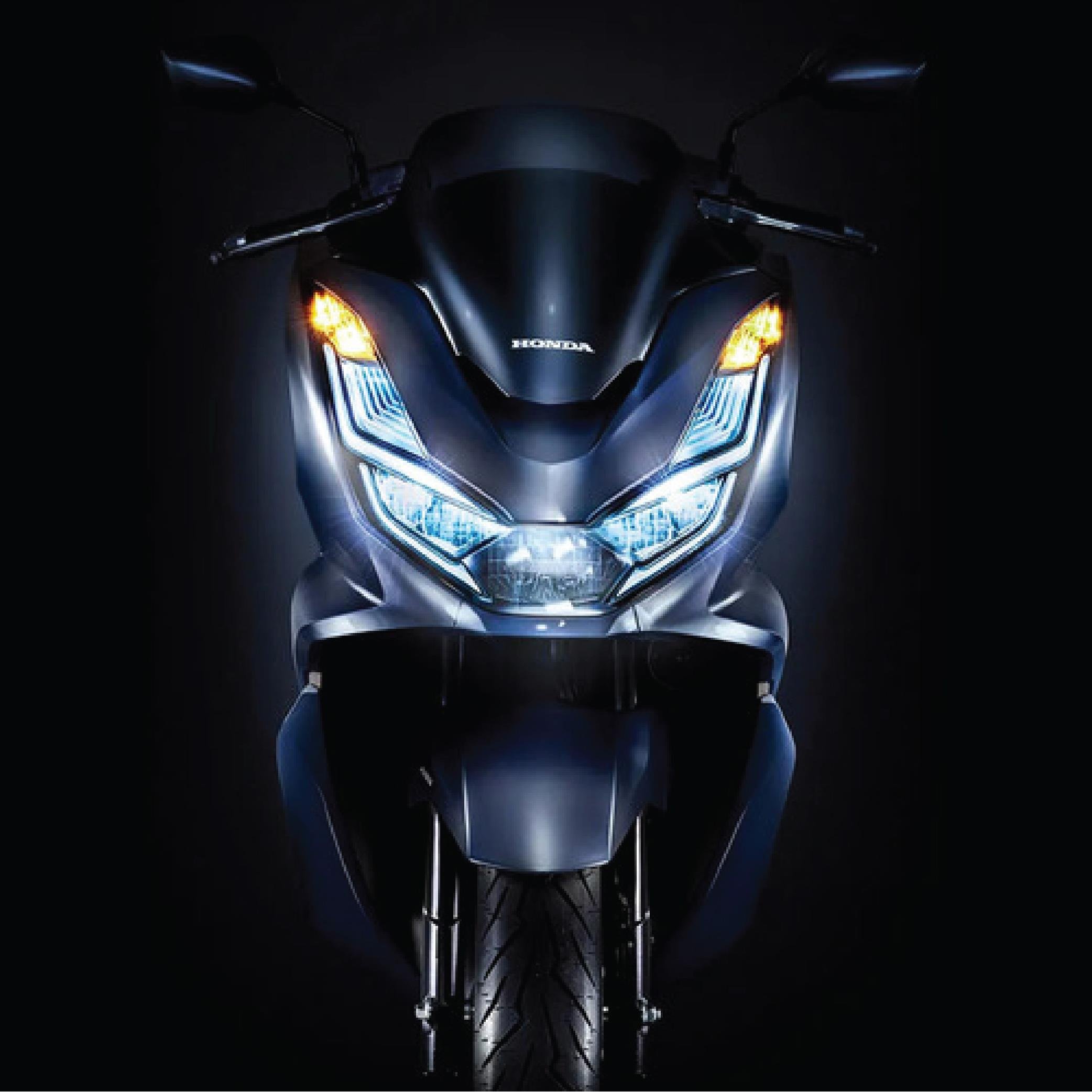 PCXHonda PCX Ön Far Kaşı LV Tasarımı Şeffaf Sticker Yeşil