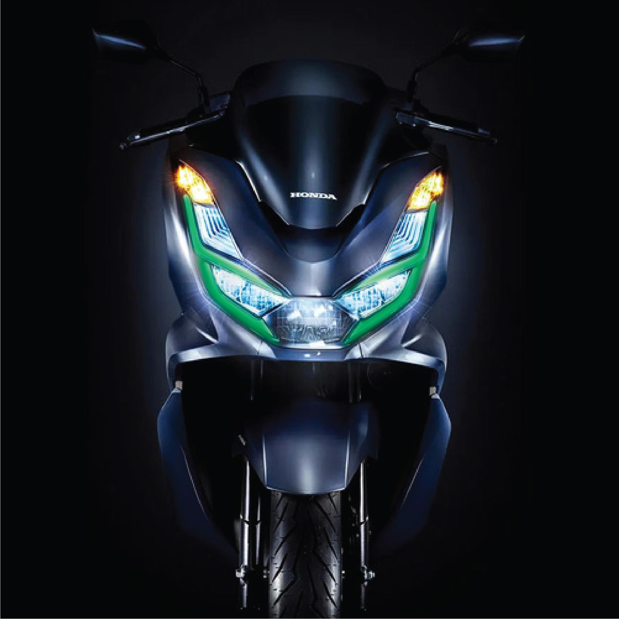 PCXHonda PCX Ön Far Kaşı Tasarımı Şeffaf Sticker Yeşil