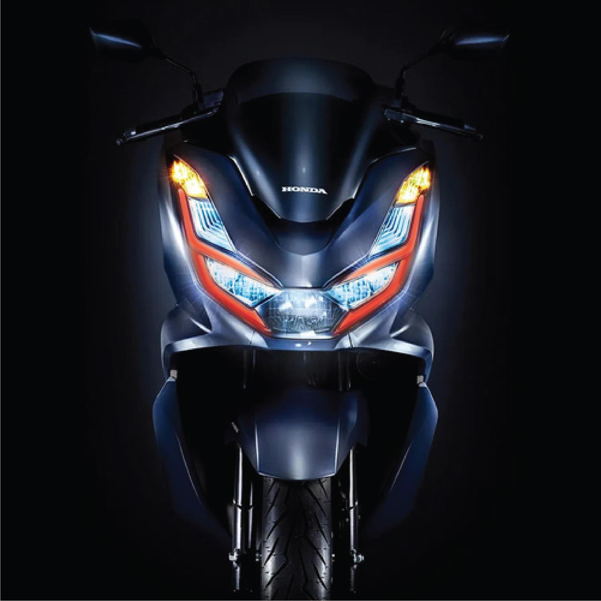 PCXHonda PCX Ön Far Kaşı Tasarımı Şeffaf Sticker Kırmızı