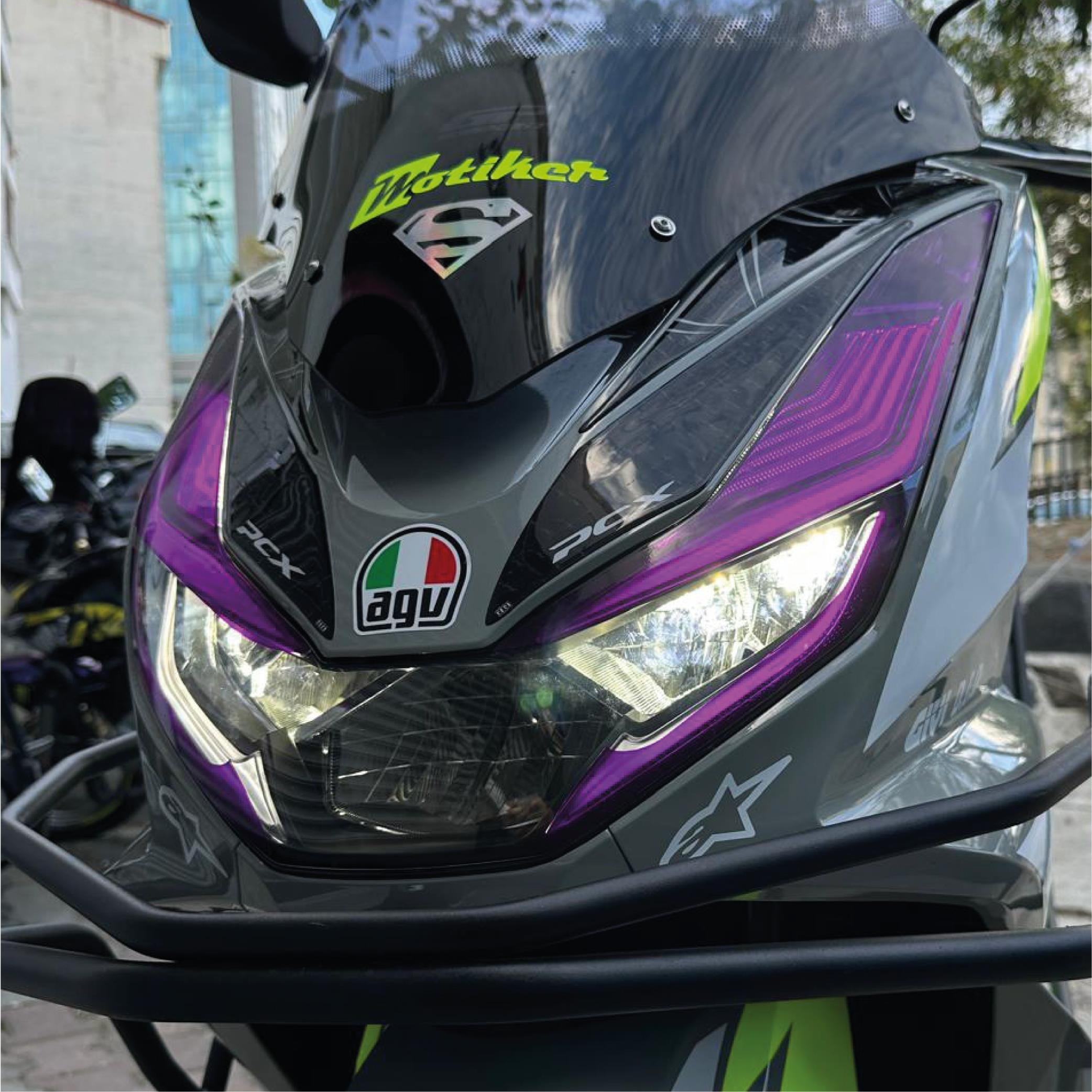 PCXHonda PCX Ön Far Kaşı Tasarımı Şeffaf Sticker Mor