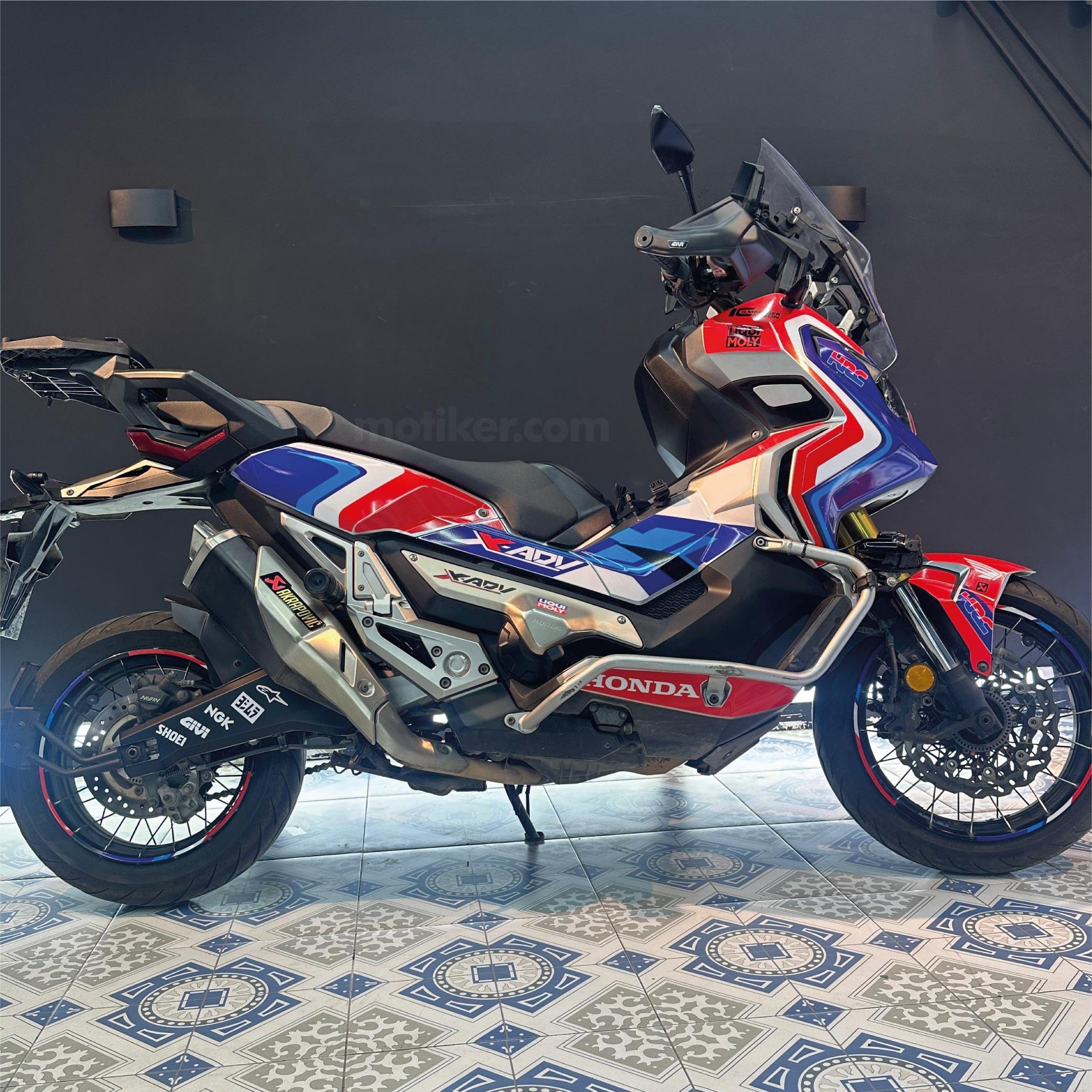 X-ADV 750 / X-ADV 750 Special EditionHonda X-ADV 750 201-2020 Model HRC Parçalı Kaplama Modeli