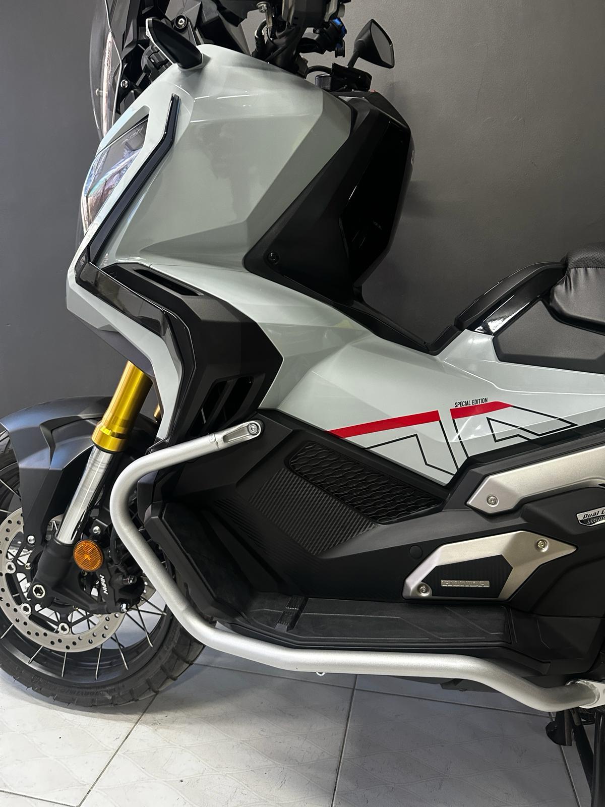 X-ADV 750 / X-ADV 750 Special EditionHonda X-ADV 750 2023/24 Special Edition Sticker Tasarım Etiket Modeli