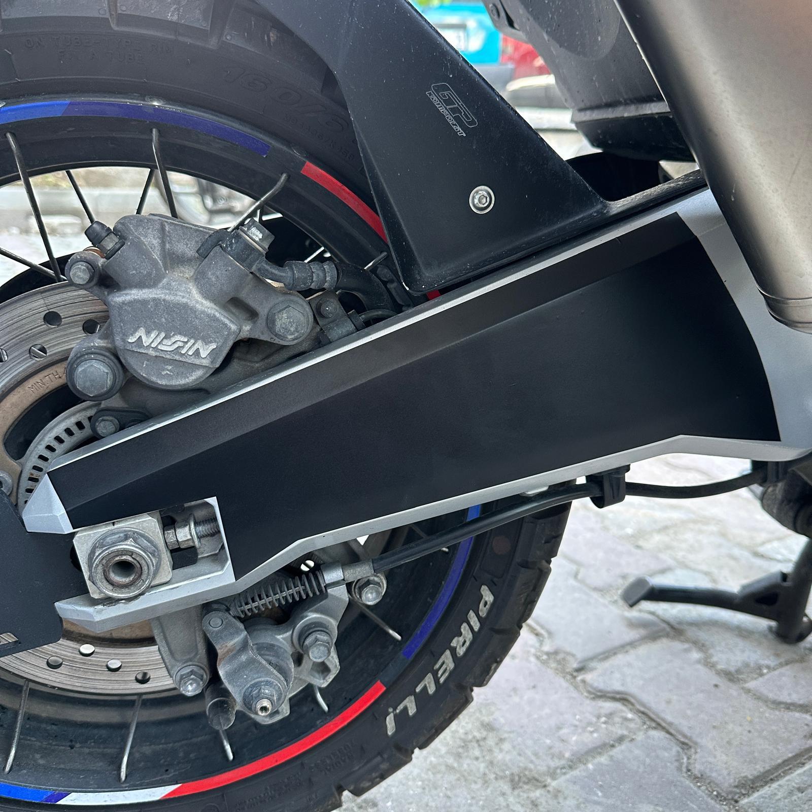 X-ADVHonda X-ADV Arka Maşa Mat Siyah Folyo Kaplama Koruma Sağ Sol 