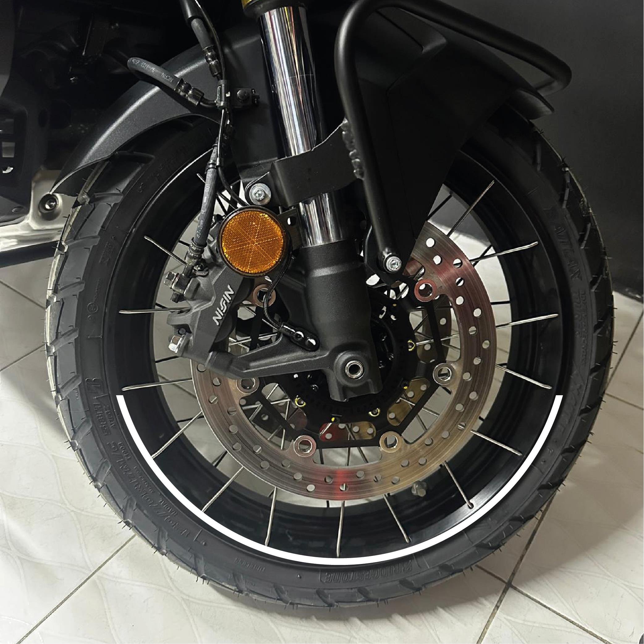 Honda X-ADV Yarım Jant Sticker Modeli - Beyaz