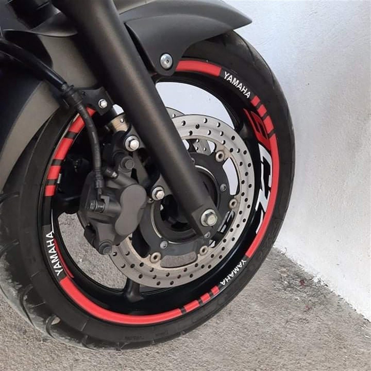 Honda XJ6 600 Jant Şerit Sticker Etiket Modeli