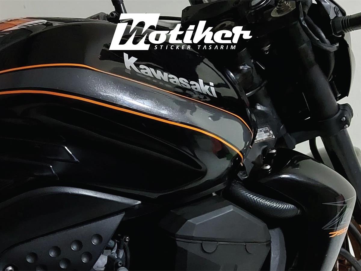 Kawasaki Z750 Sticker Etiket Modeli