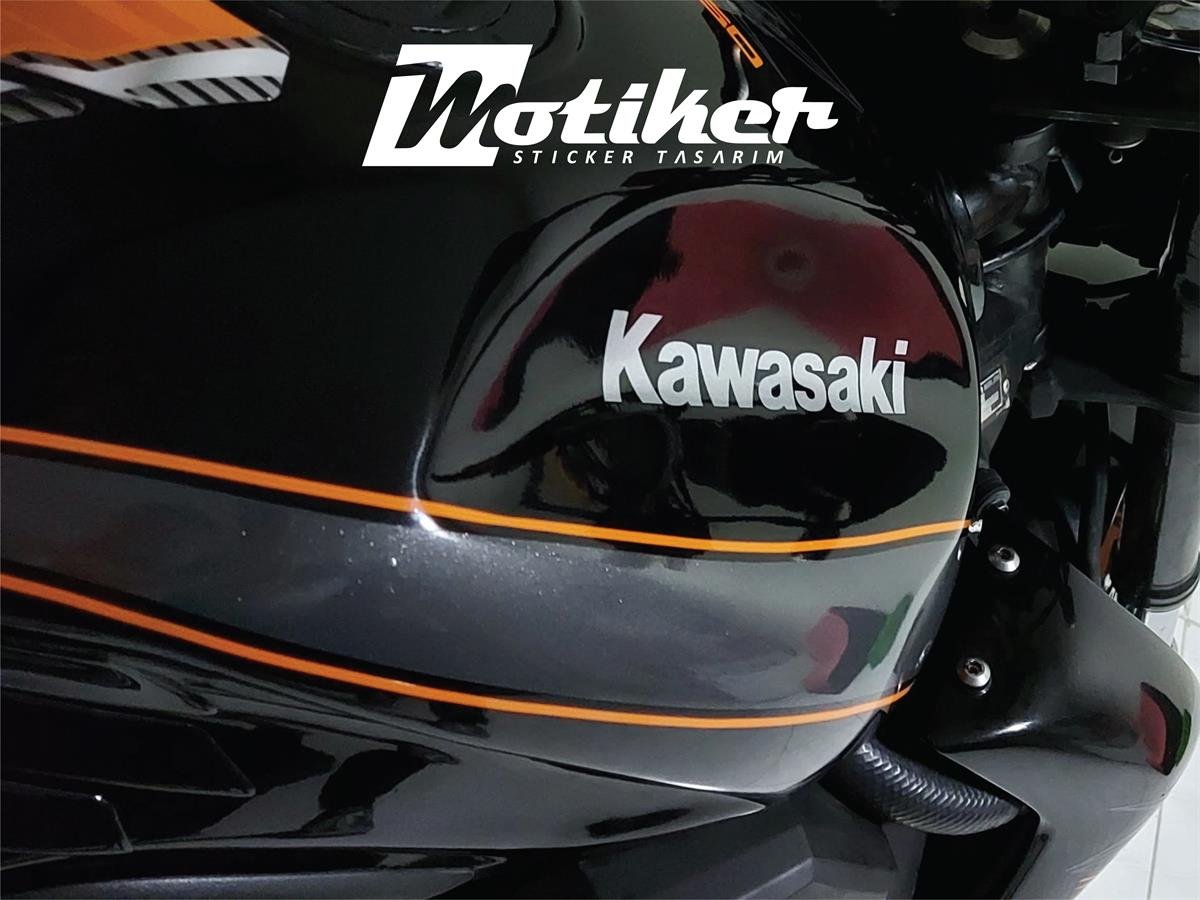 Kawasaki Z750 Sticker Etiket Modeli