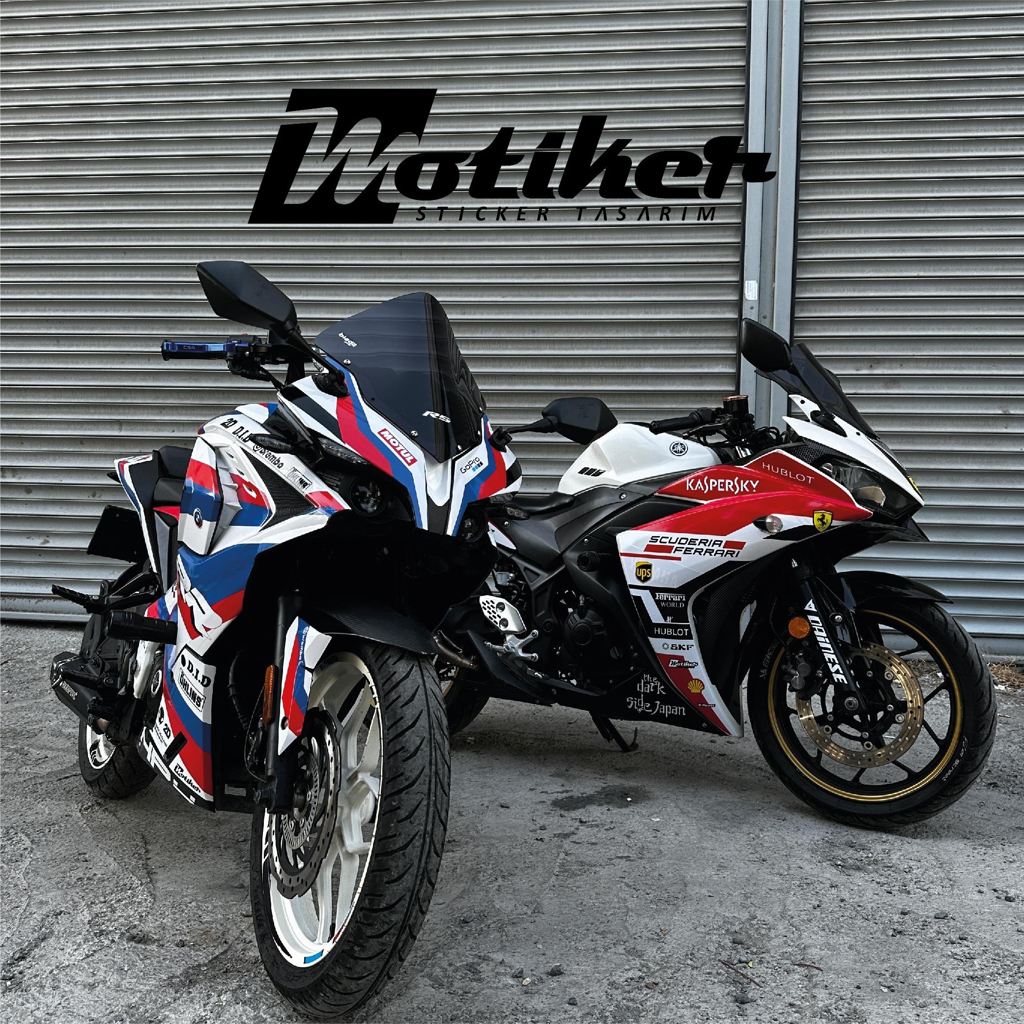 Motiker Bajaj BMW Mavi Kırmızı Sticker Etiket Modeli